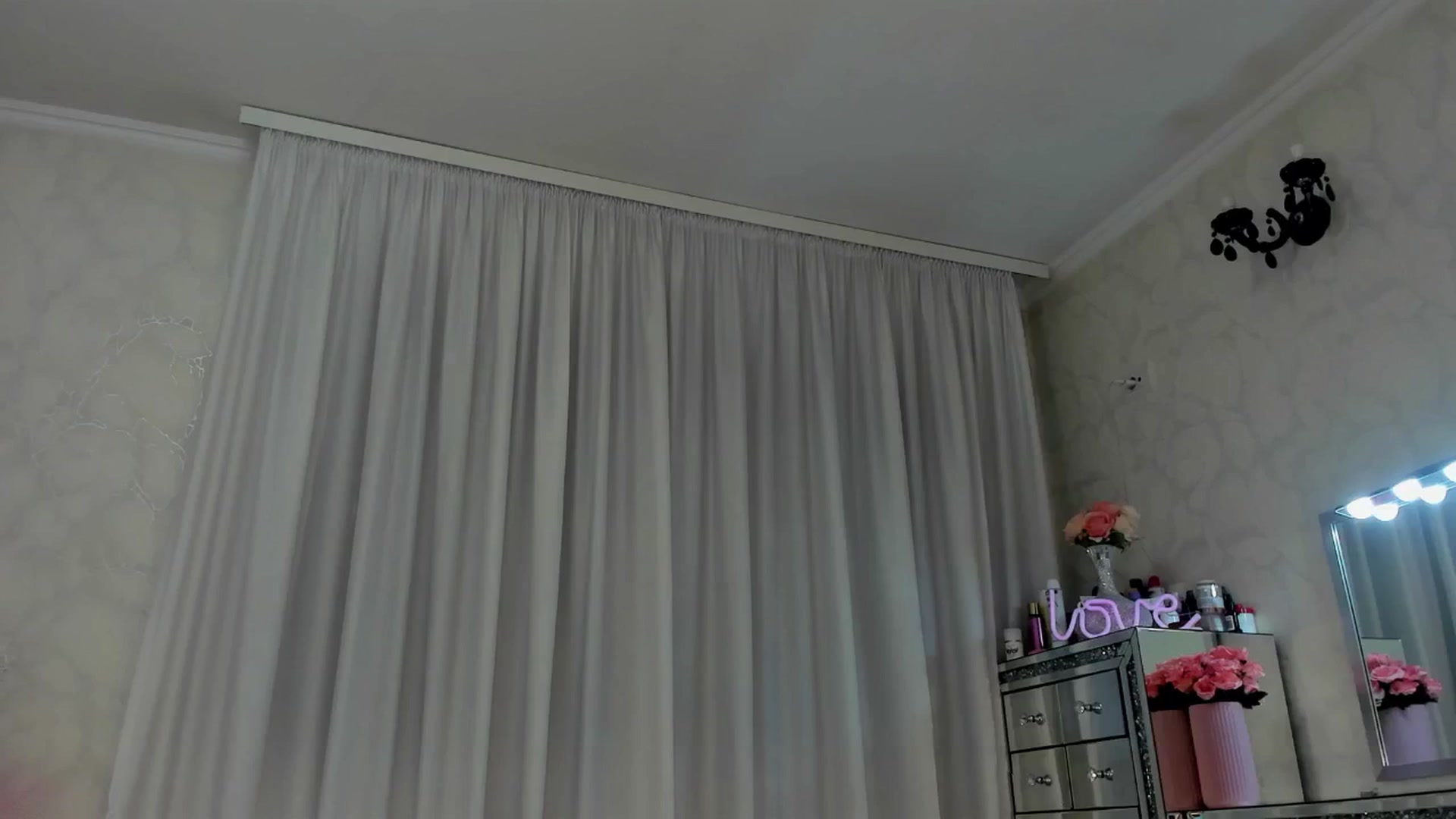 Gallery image thumbnail from MissButterfly's myfreecams stream on, 01/24/2026, 03:44 image 14 of 20