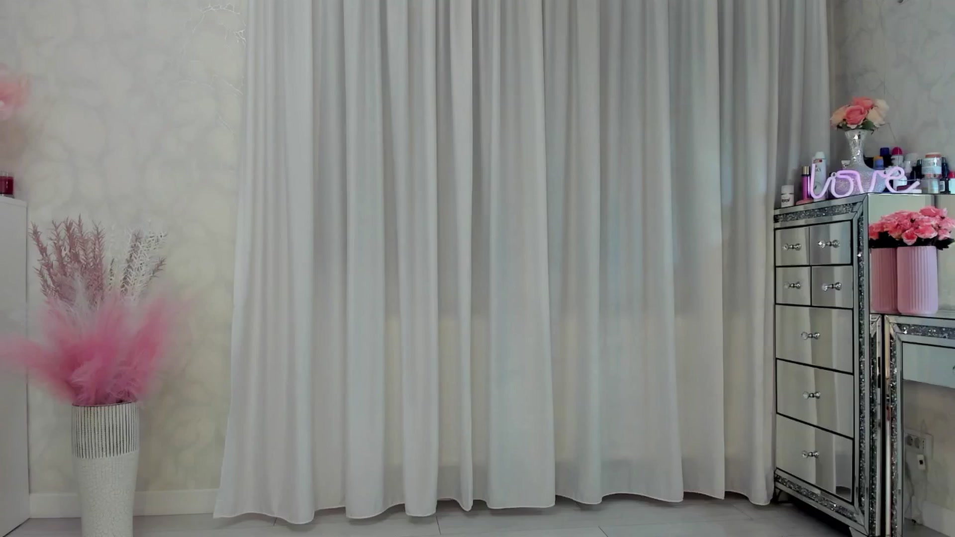Gallery image thumbnail from MissButterfly's myfreecams stream on, 01/24/2026, 03:44 image 6 of 20