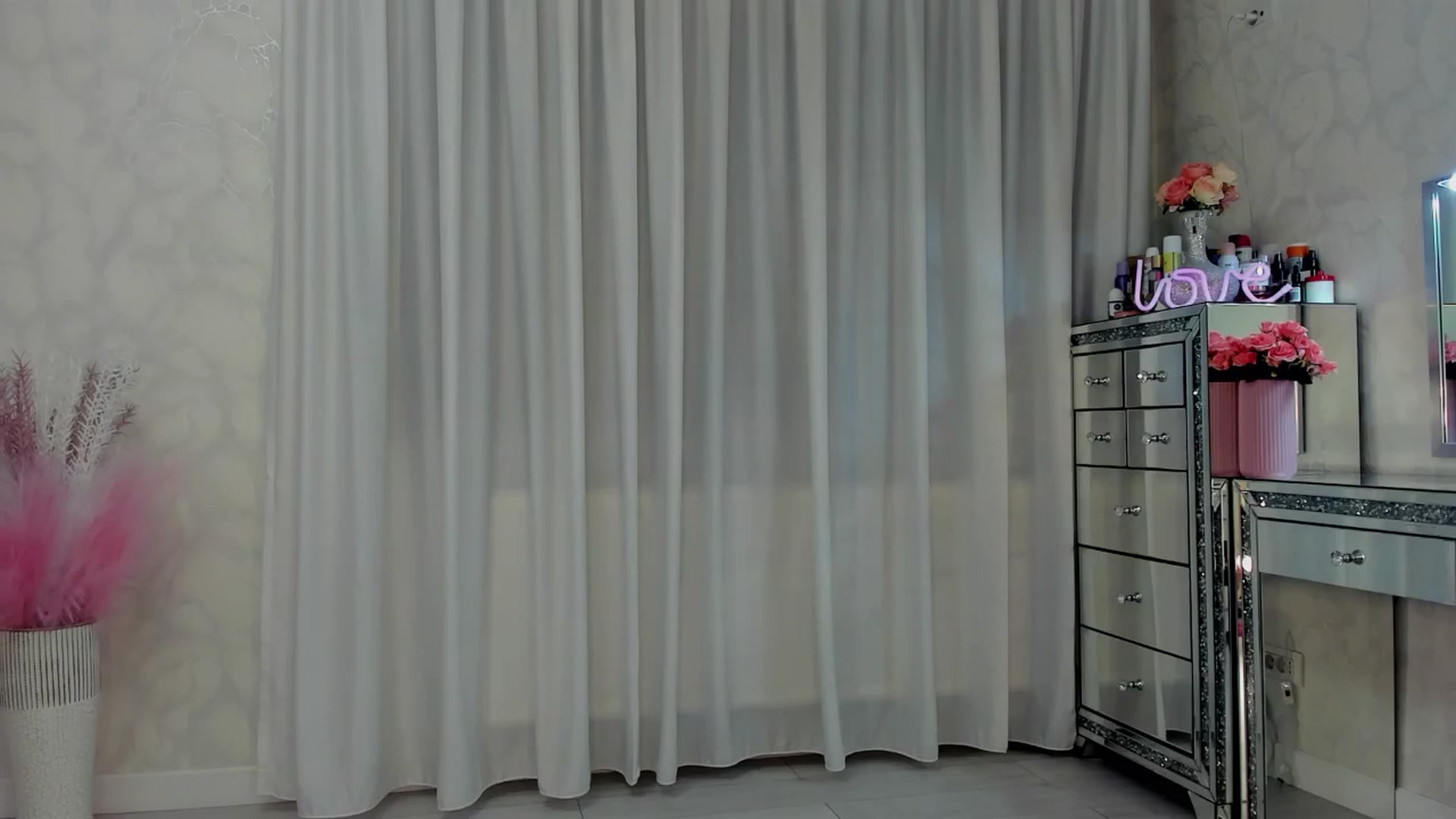 Gallery image thumbnail from MissButterfly's myfreecams stream on, 01/30/2026, 01:57 image 2 of 20