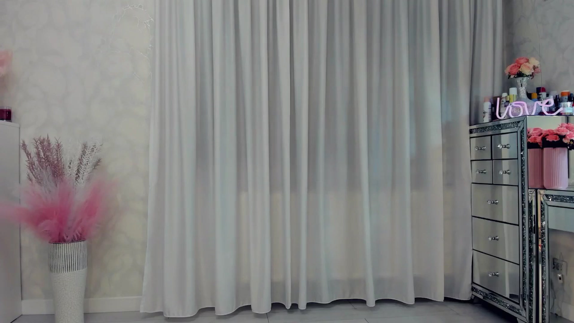 Gallery image thumbnail from MissButterfly's myfreecams stream on, 01/31/2026, 24:36 image 11 of 20
