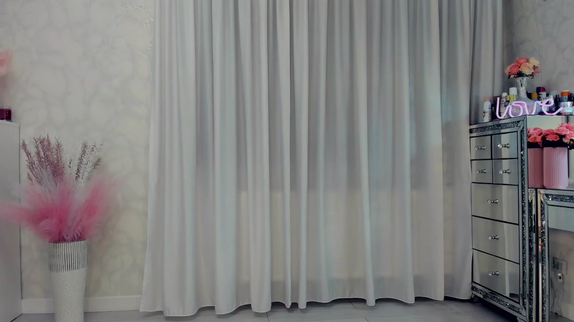 Gallery image thumbnail from MissButterfly's myfreecams stream on, 01/31/2026, 24:36 image 13 of 20