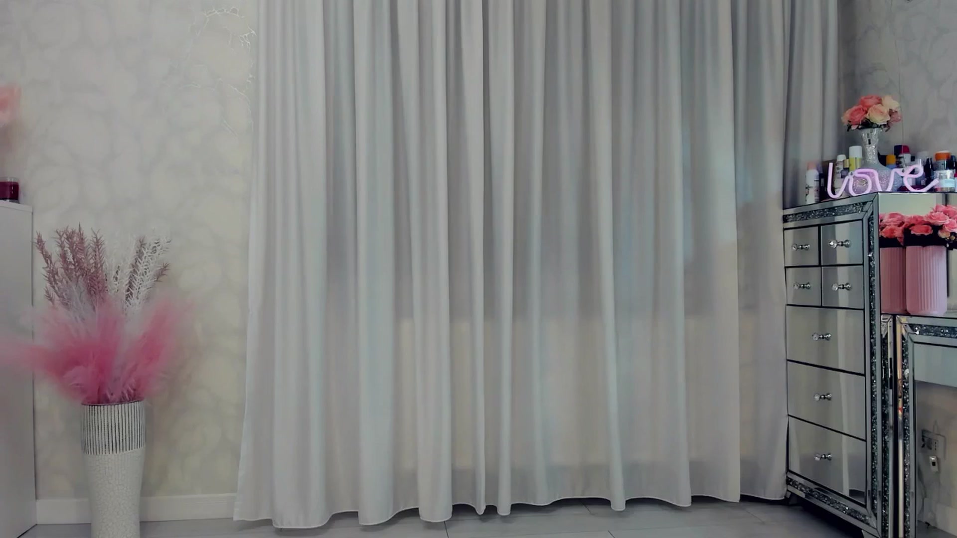 Gallery image thumbnail from MissButterfly's myfreecams stream on, 01/31/2026, 24:36 image 10 of 20
