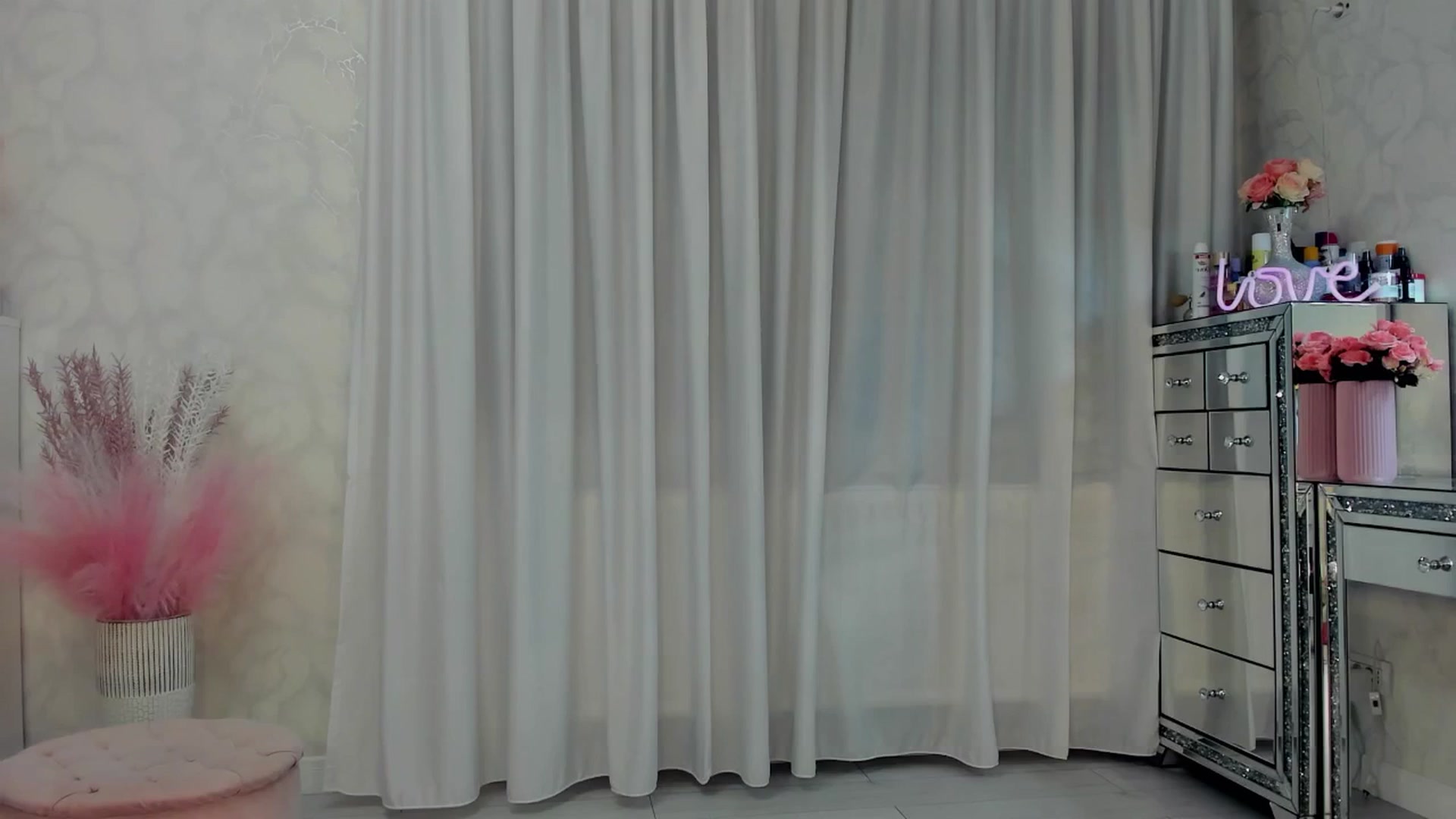 Gallery image thumbnail from MissButterfly's myfreecams stream on, 02/05/2026, 24:01 image 4 of 20