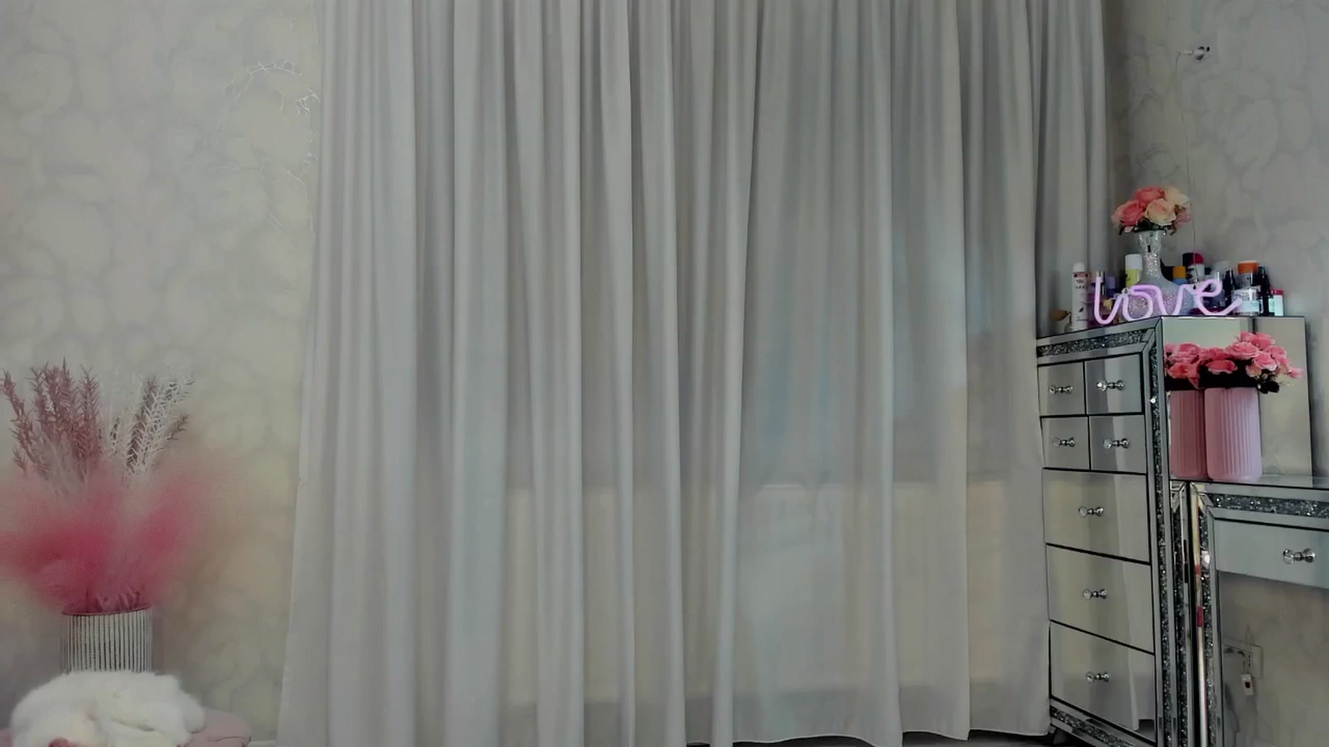 Gallery image thumbnail from MissButterfly's myfreecams stream on, 02/05/2026, 07:11 image 12 of 20