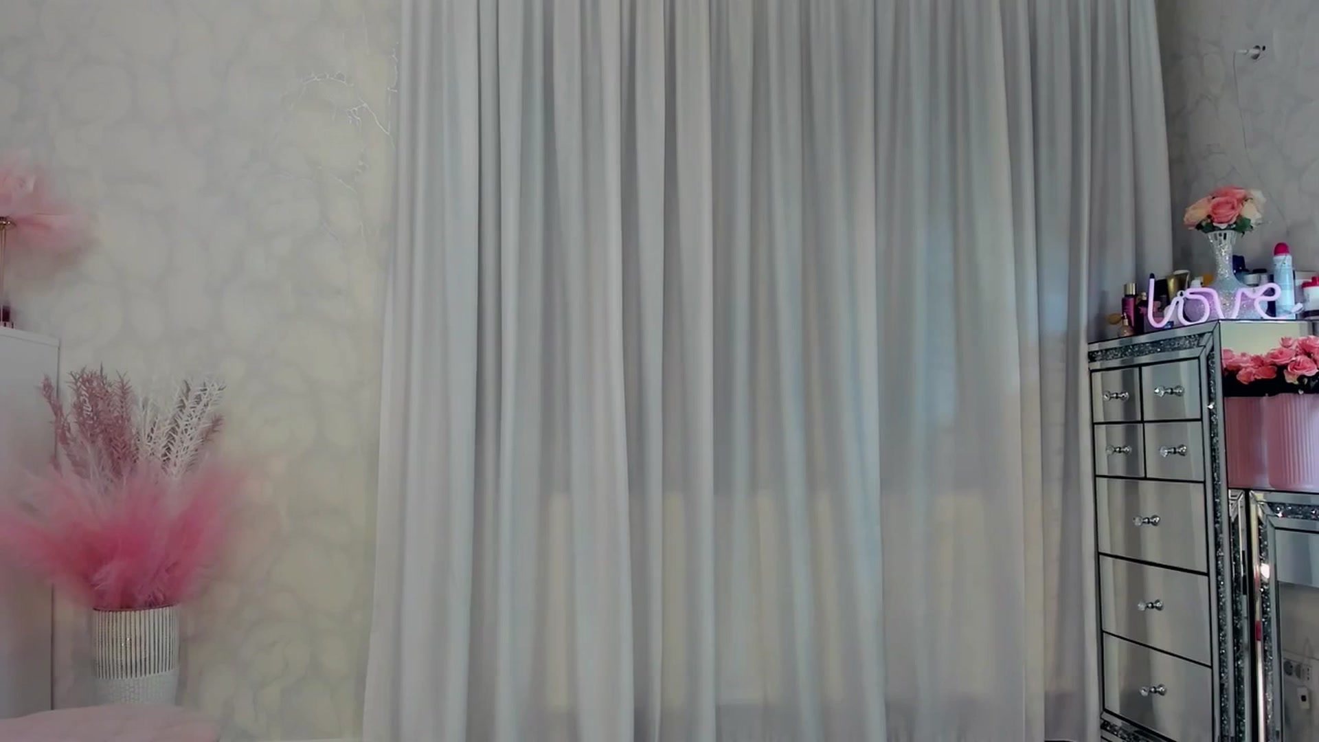 Gallery image thumbnail from MissButterfly's myfreecams stream on, 02/26/2026, 05:20 image 17 of 20