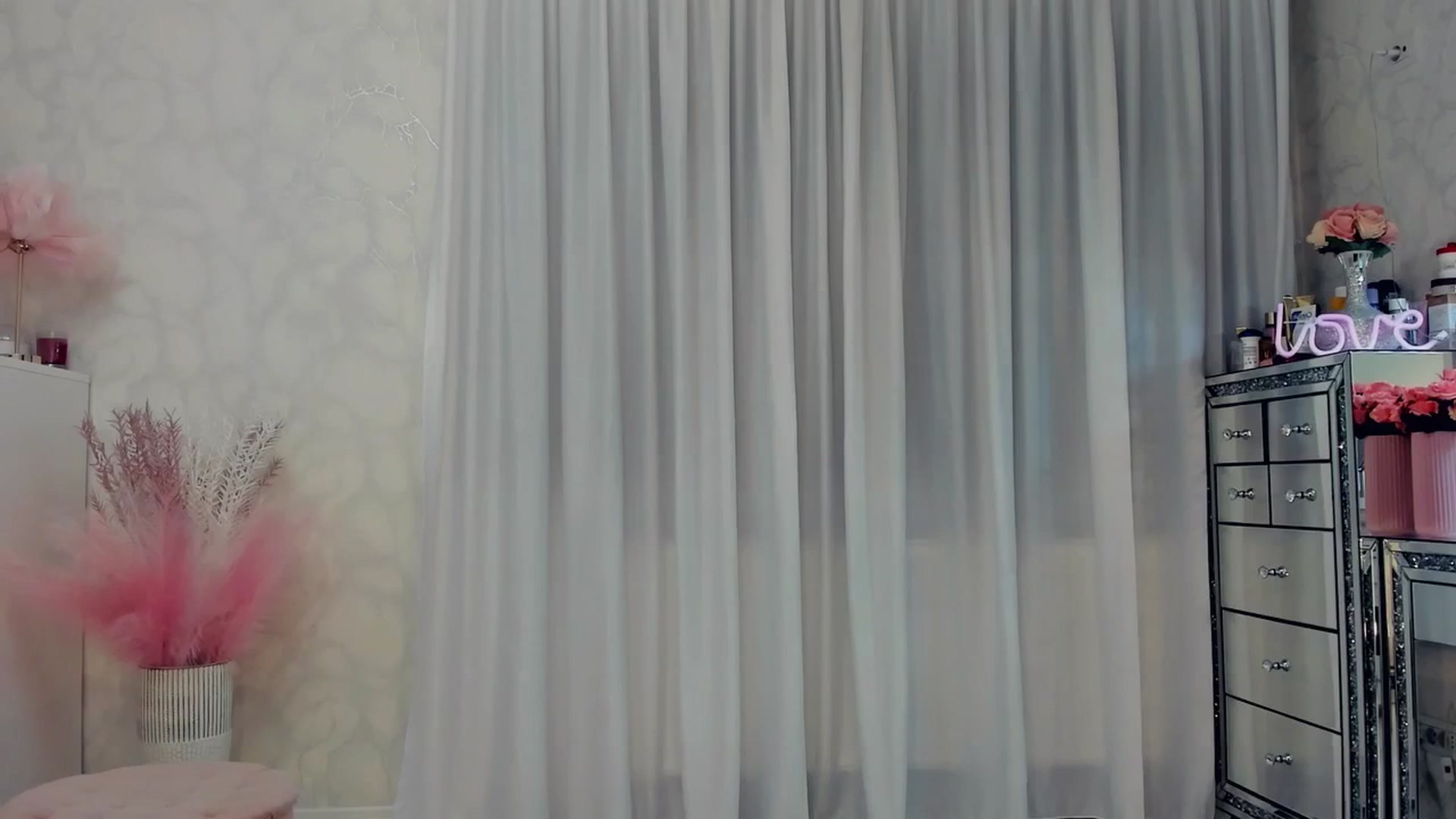 Gallery image thumbnail from MissButterfly's myfreecams stream on, 03/05/2026, 04:06 image 5 of 20