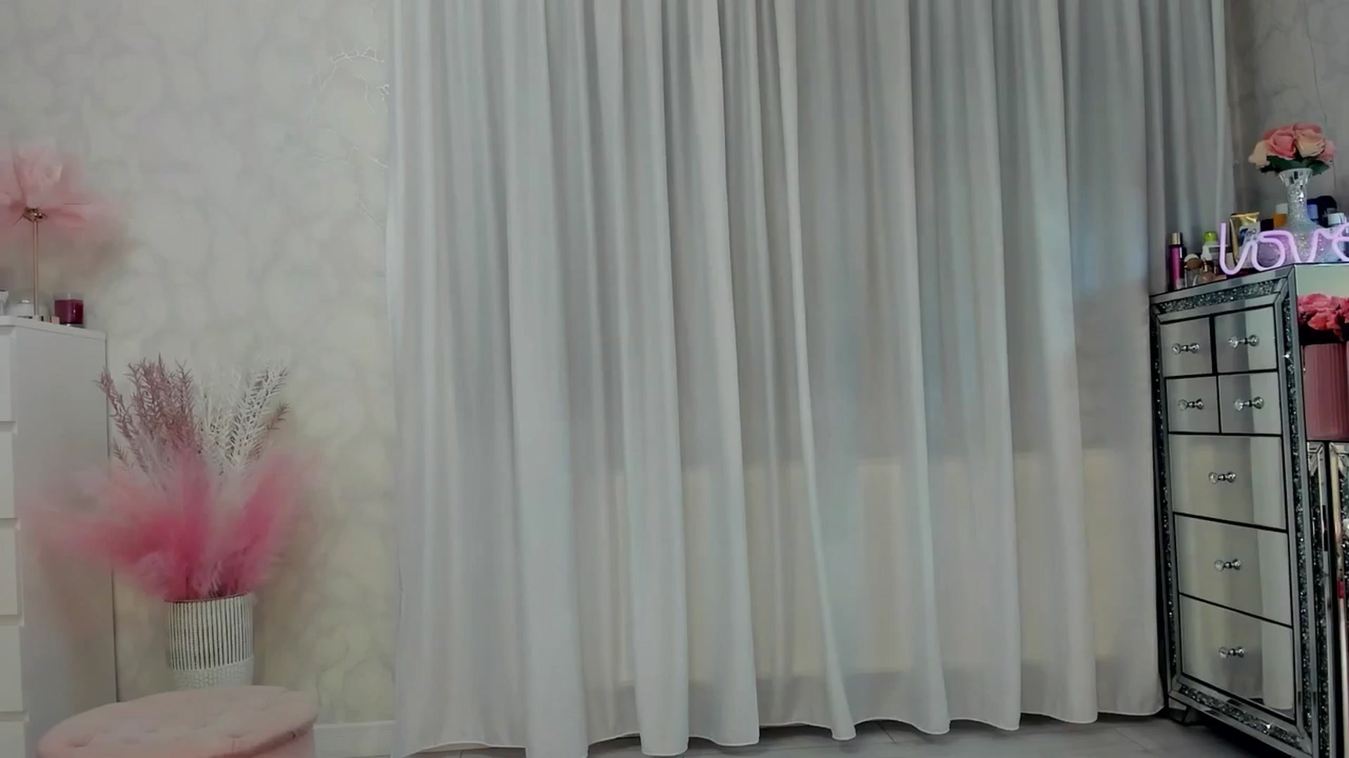 Gallery image thumbnail from MissButterfly's myfreecams stream on, 03/06/2026, 05:07 image 5 of 20