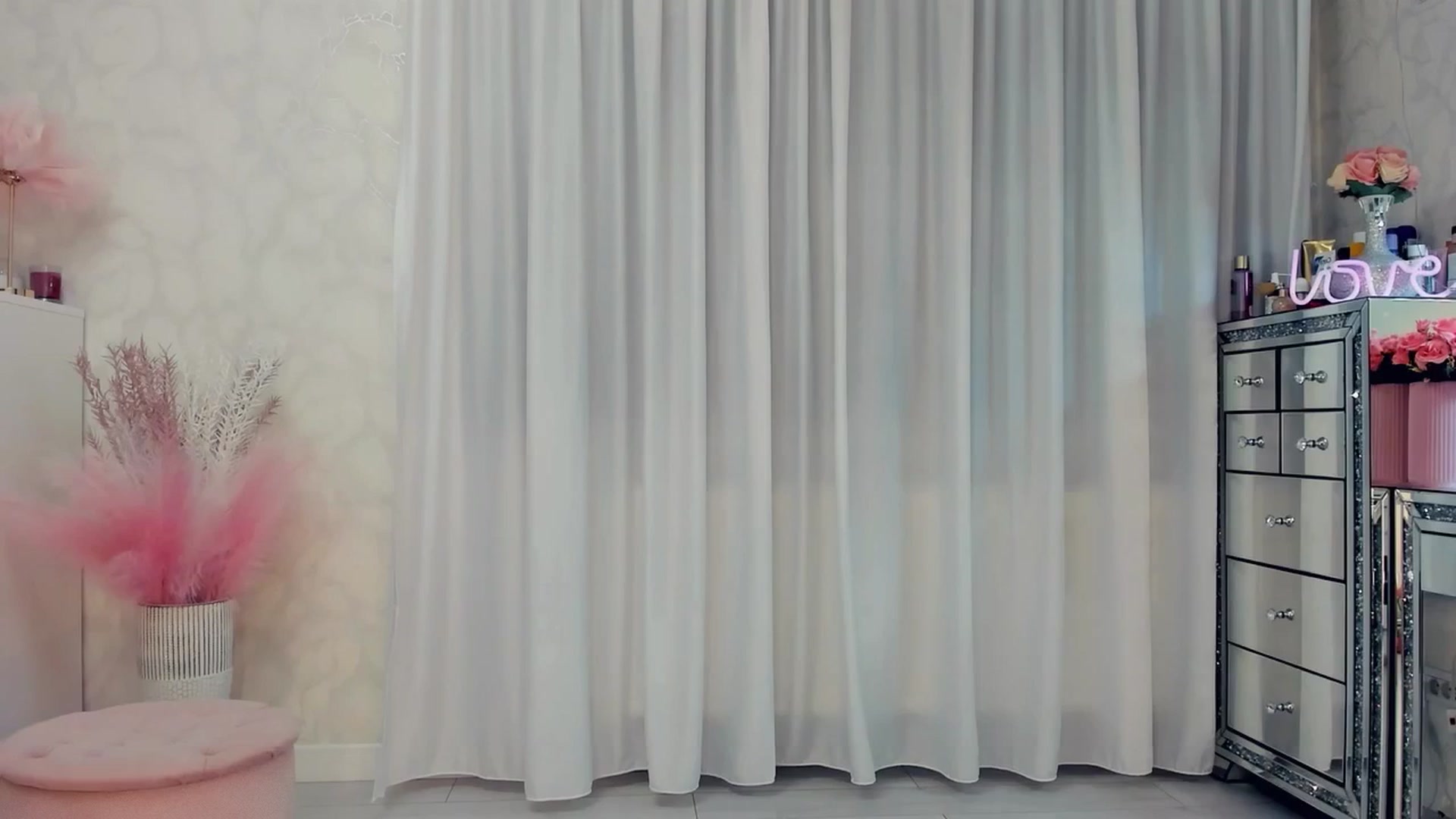 Gallery image thumbnail from MissButterfly's myfreecams stream on, 03/07/2026, 02:06 image 14 of 20