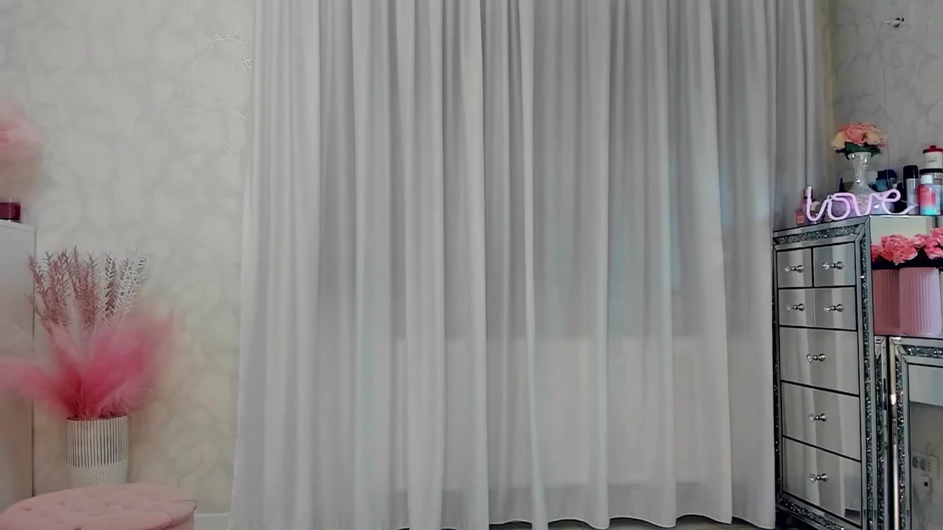 Gallery image thumbnail from MissButterfly's myfreecams stream on, 03/14/2026, 01:53 image 10 of 20