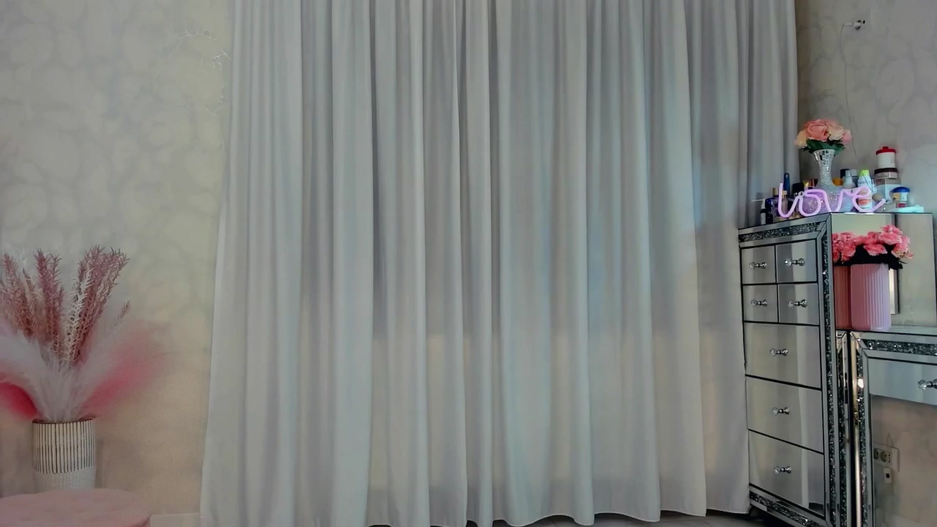 Gallery image thumbnail from MissButterfly's myfreecams stream on, 04/03/2026, 02:52 image 14 of 20