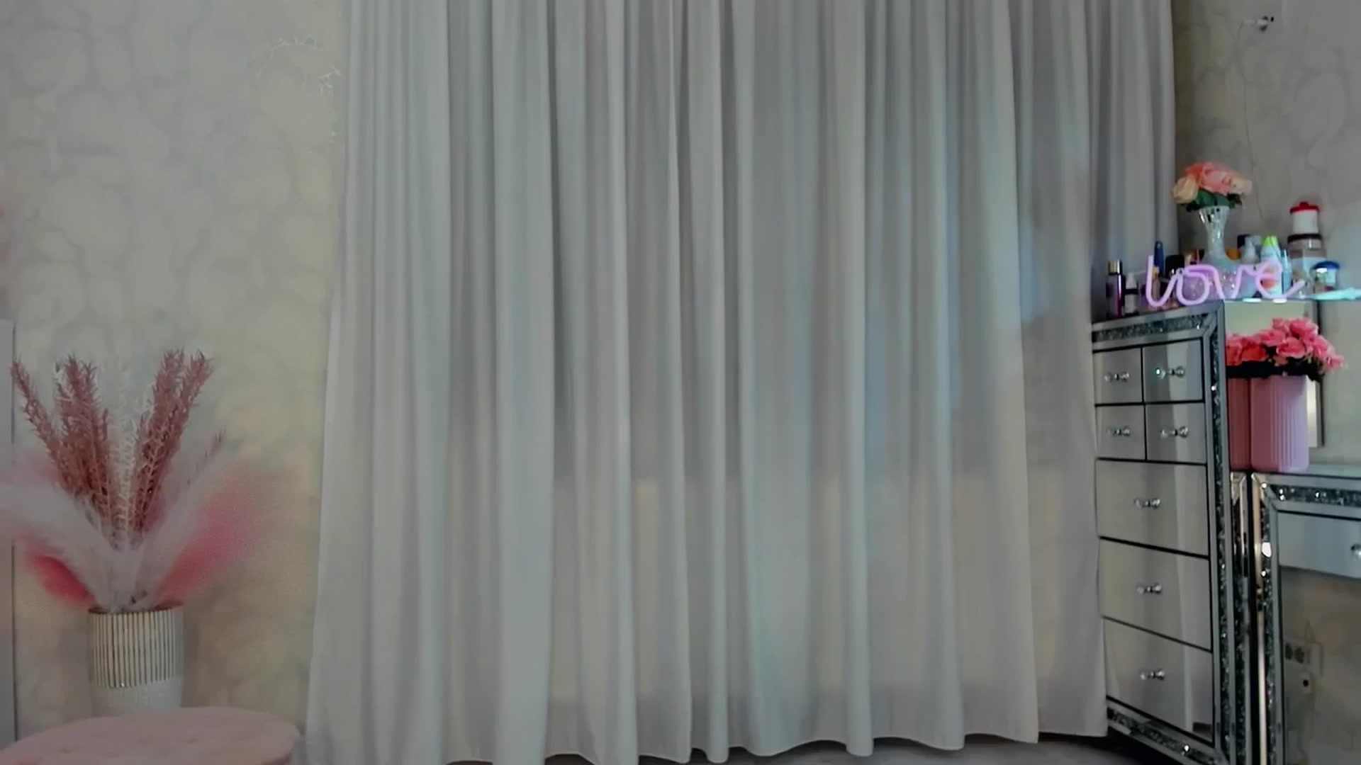 Gallery image thumbnail from MissButterfly's myfreecams stream on, 04/04/2026, 24:56 image 19 of 20