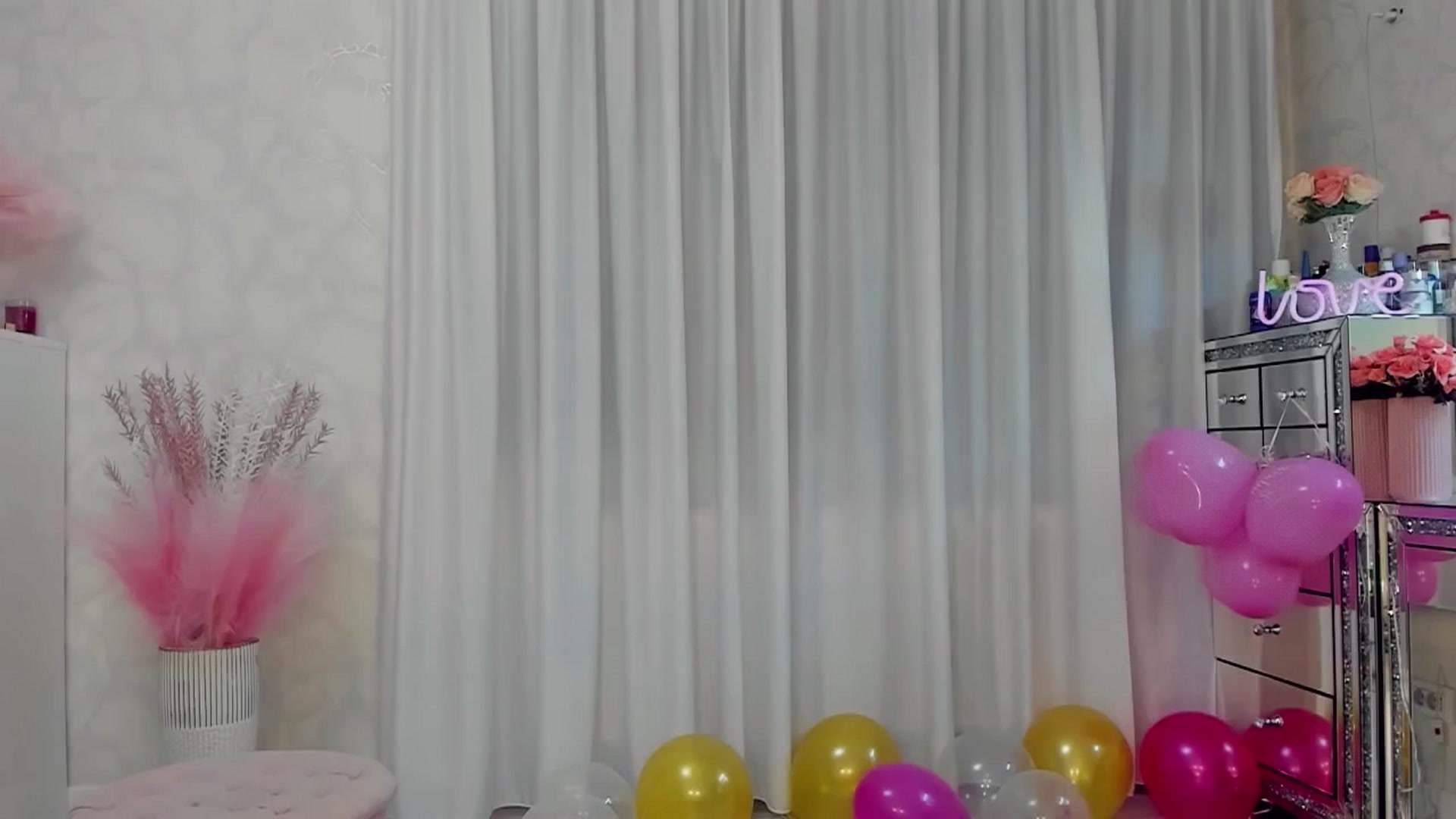 Gallery image thumbnail from MissButterfly's myfreecams stream on, 04/11/2026, 24:03 image 8 of 20