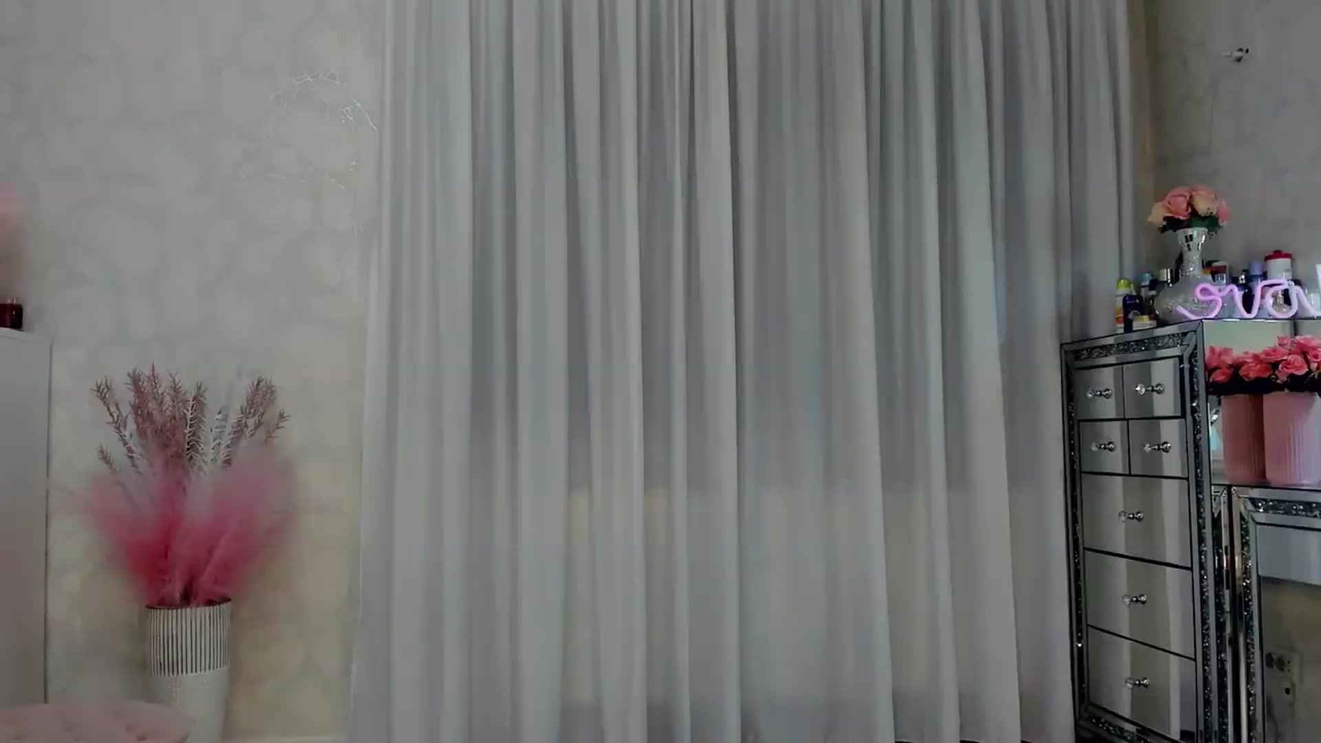 Gallery image thumbnail from MissButterfly's myfreecams stream on, 05/07/2026, 01:24 image 13 of 20