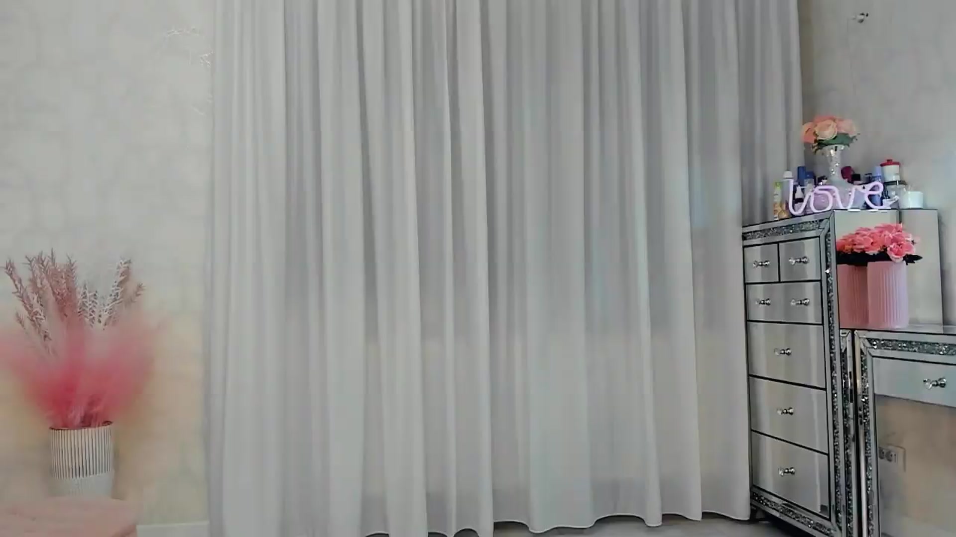 Gallery image thumbnail from MissButterfly's myfreecams stream on, 05/16/2026, 02:37 image 13 of 20