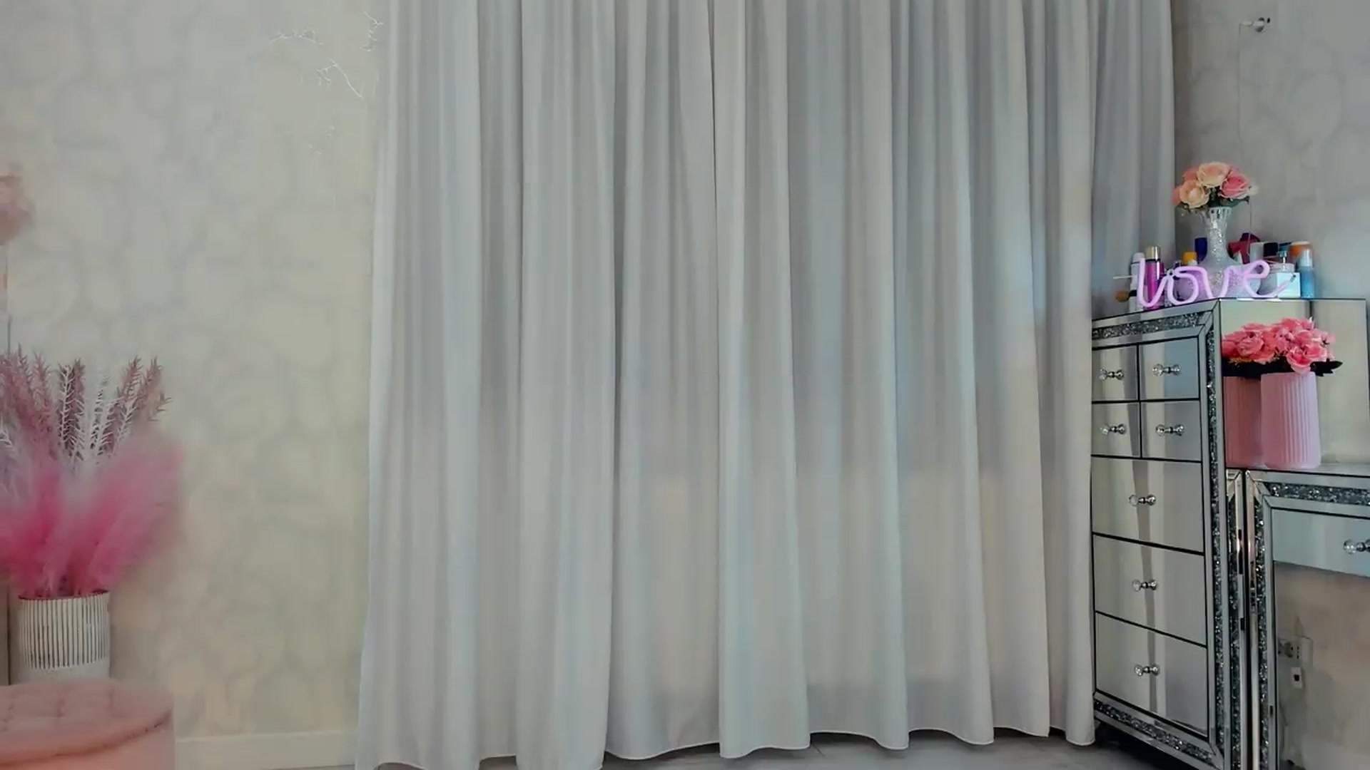 Gallery image thumbnail from MissButterfly's myfreecams stream on, 06/11/2026, 03:01 image 20 of 20