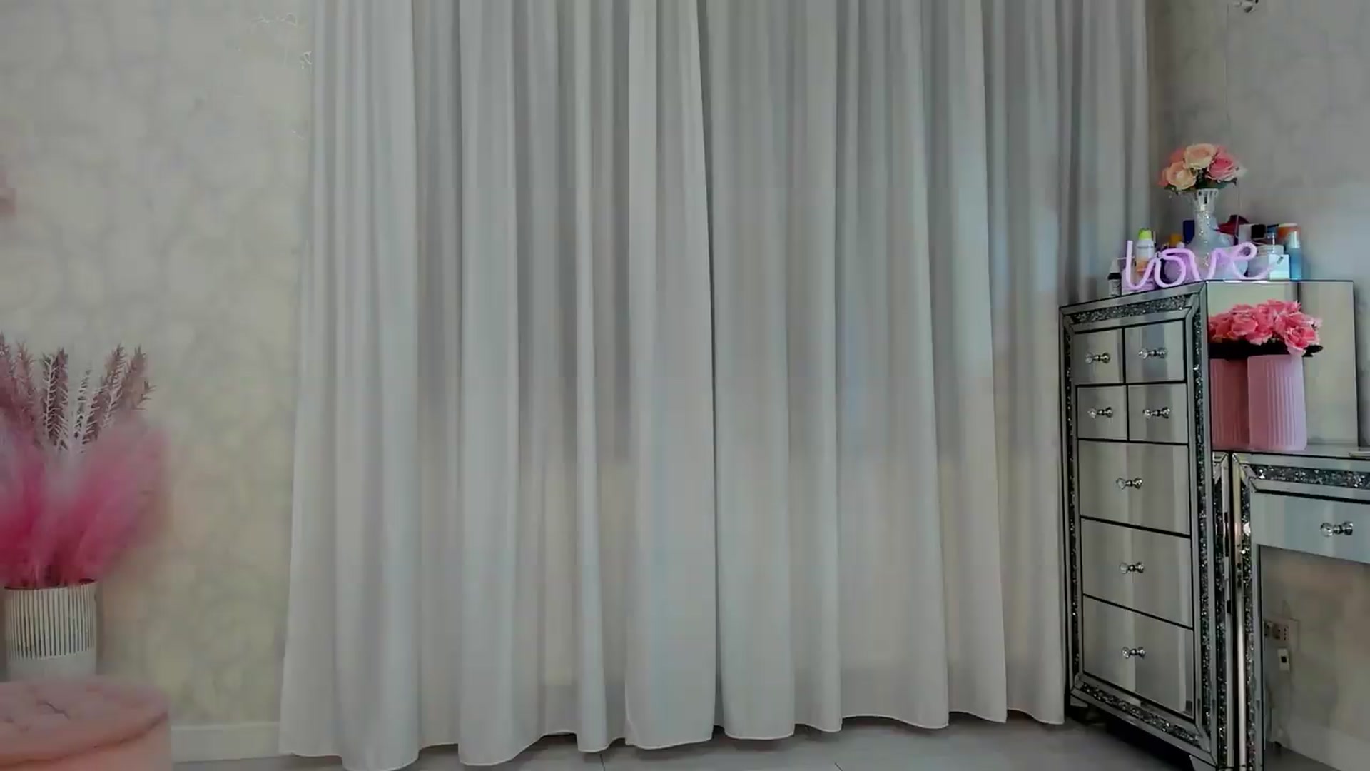 Gallery image thumbnail from MissButterfly's myfreecams stream on, 06/13/2026, 01:21 image 1 of 20