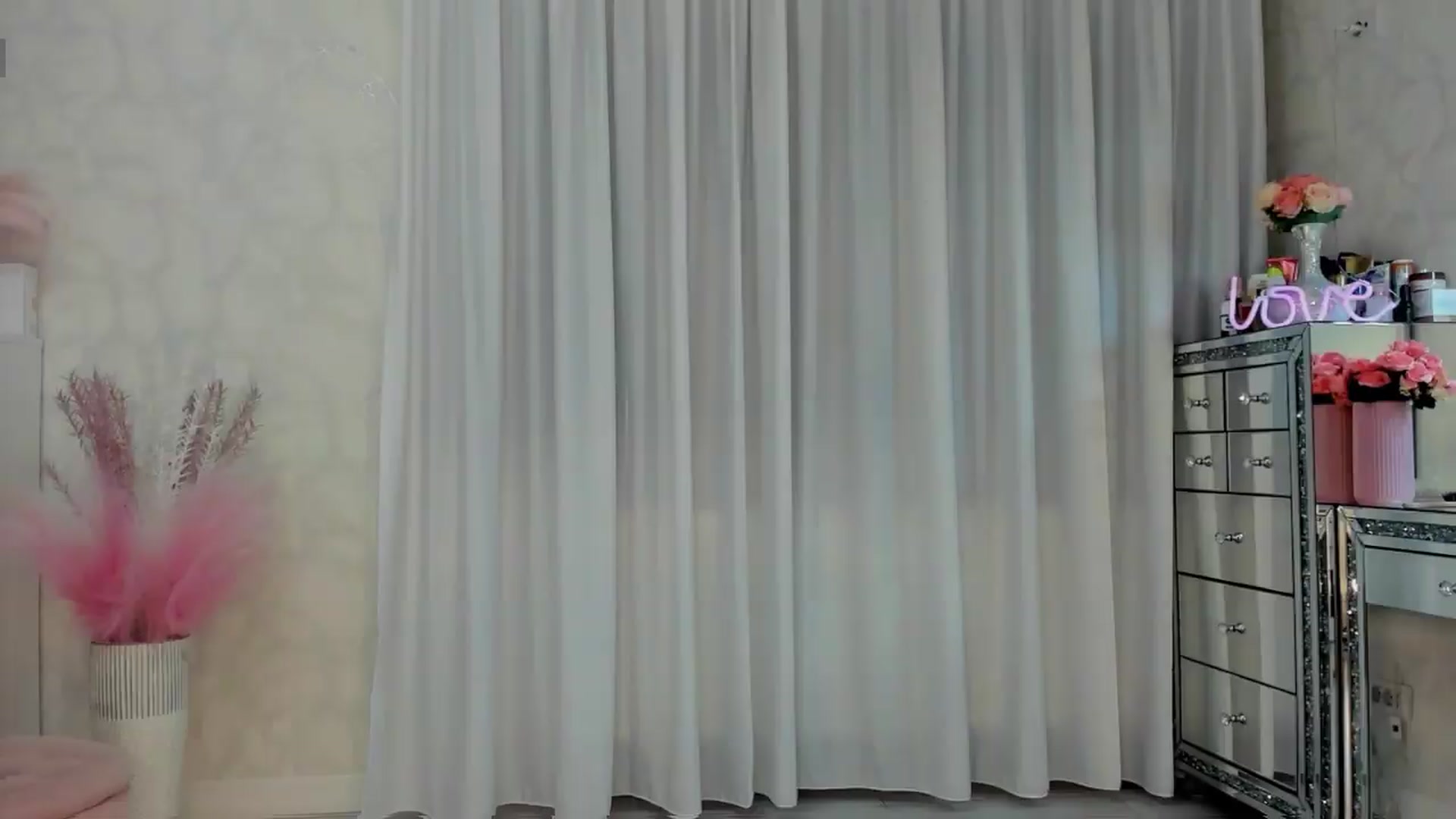 Gallery image thumbnail from MissButterfly's myfreecams stream on, 06/24/2026, 23:02 image 11 of 20