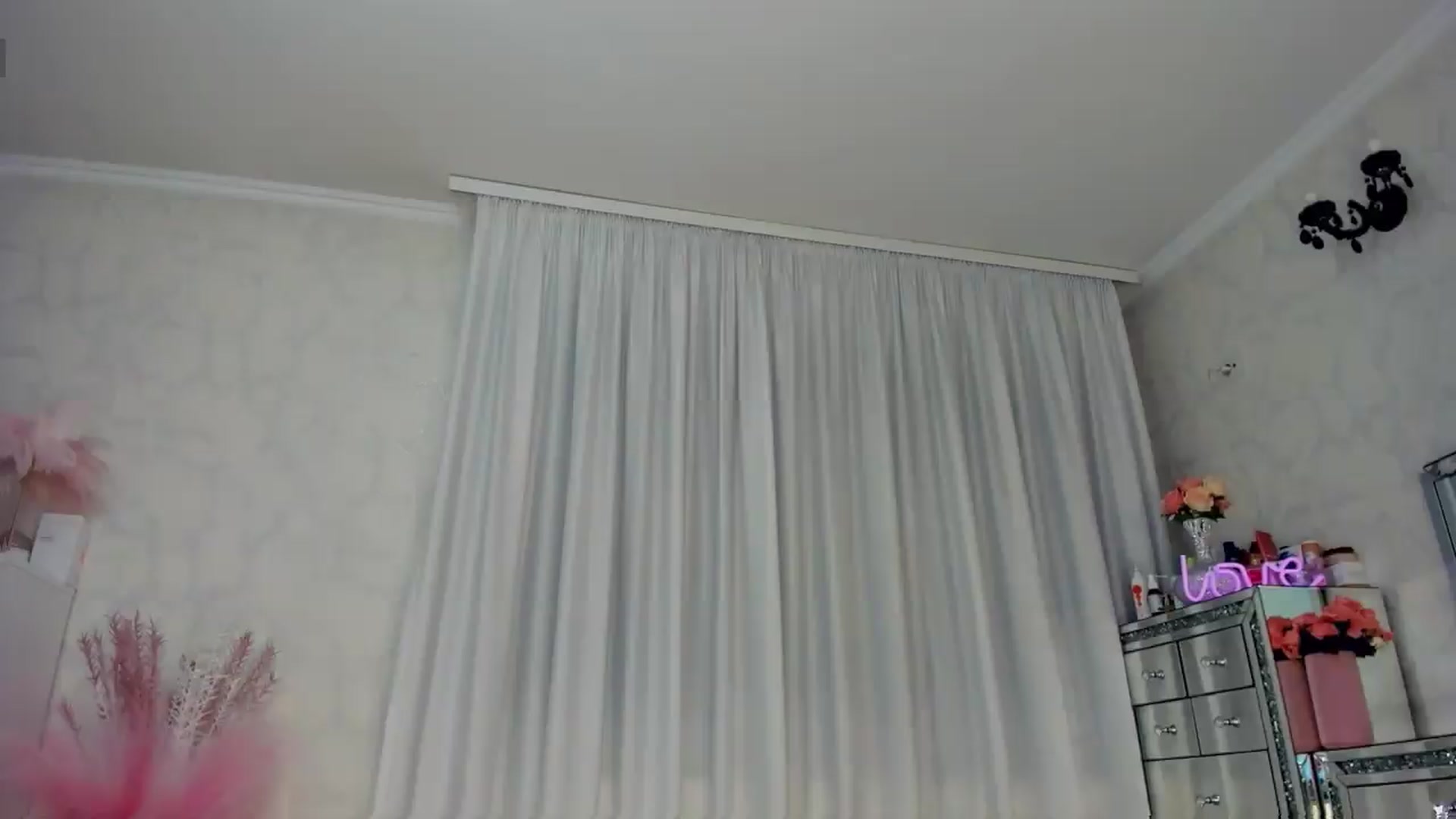 Gallery image thumbnail from MissButterfly's myfreecams stream on, 07/10/2026, 02:04 image 18 of 20
