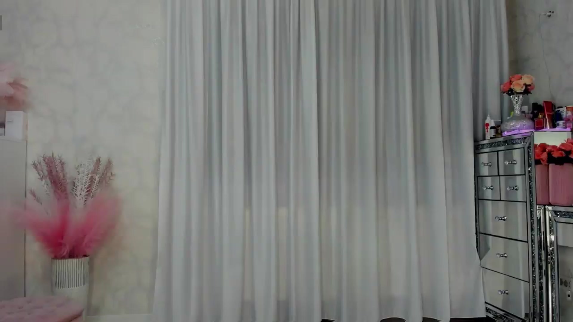 Gallery image thumbnail from MissButterfly's myfreecams stream on, 07/10/2026, 03:42 image 4 of 20