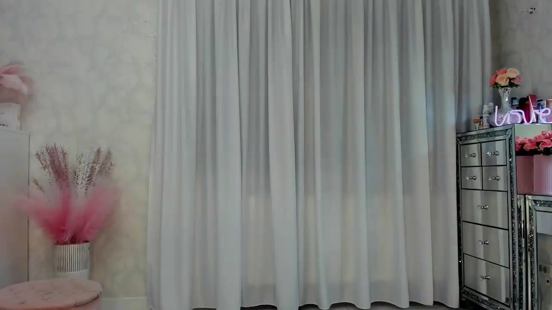 Gallery image thumbnail from MissButterfly's myfreecams stream on, 07/30/2026, 02:56 image 8 of 20