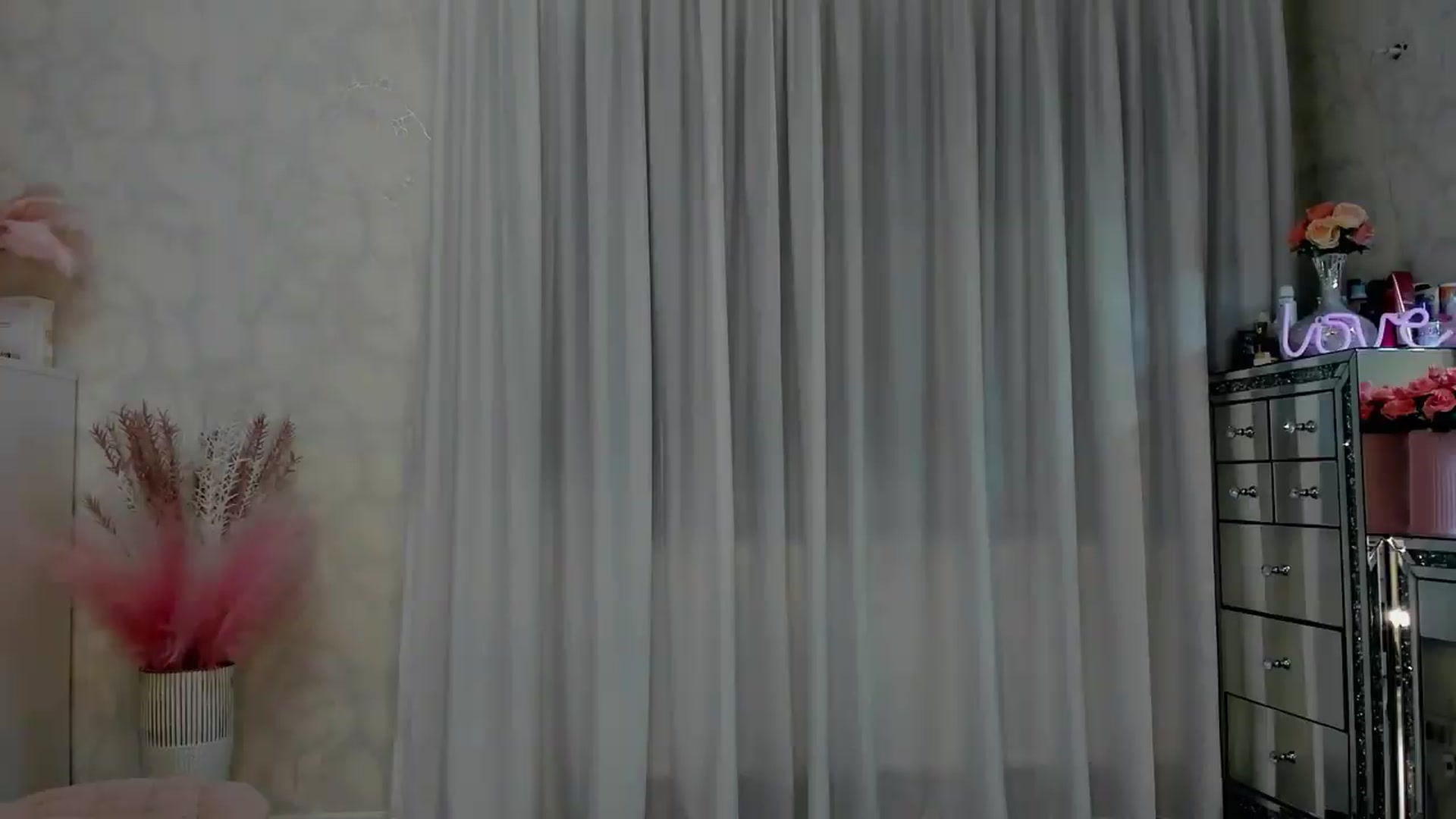Gallery image thumbnail from MissButterfly's myfreecams stream on, 07/31/2026, 24:57 image 6 of 20
