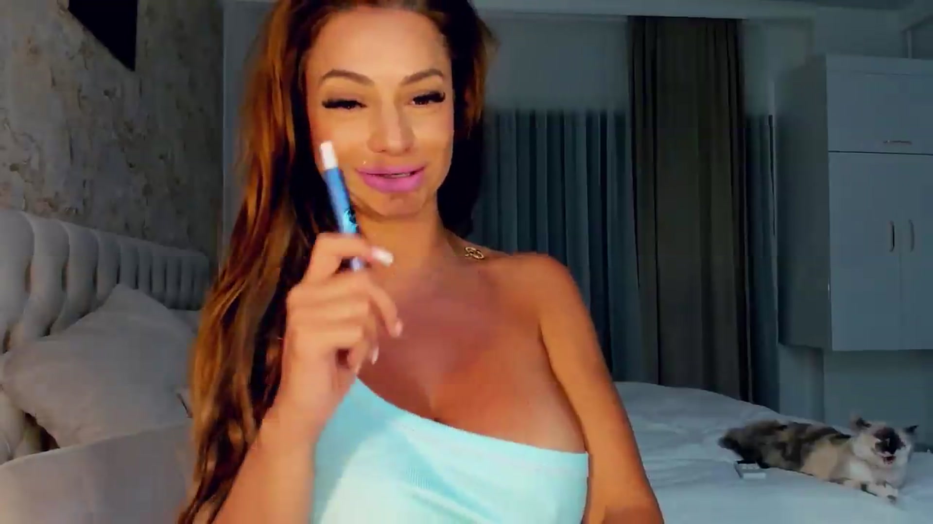 Gallery image thumbnail from MissButterfly's myfreecams stream on, 08/28/2026, 03:01 image 16 of 20