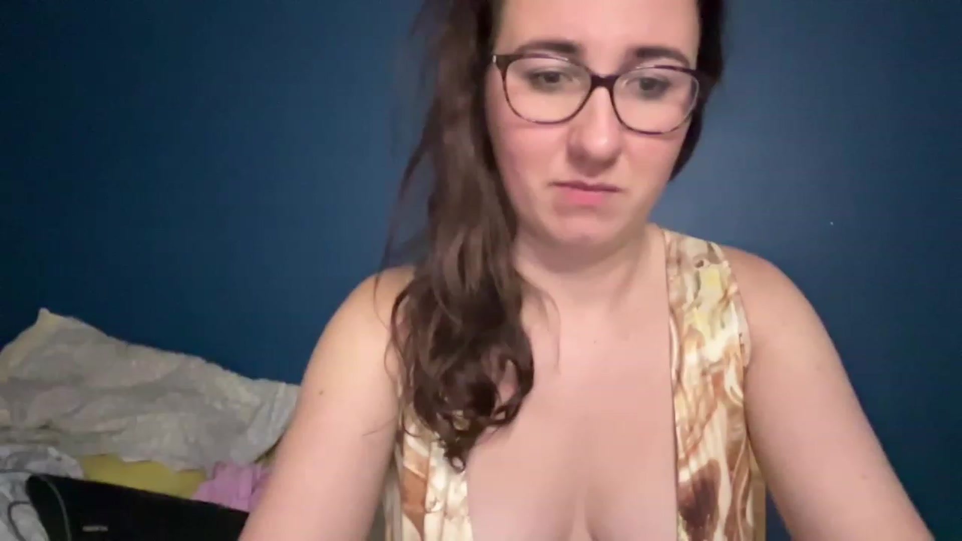 Gallery image thumbnail from MissChar95's myfreecams stream on, 11/16/2022, 21:10 image 7 of 20