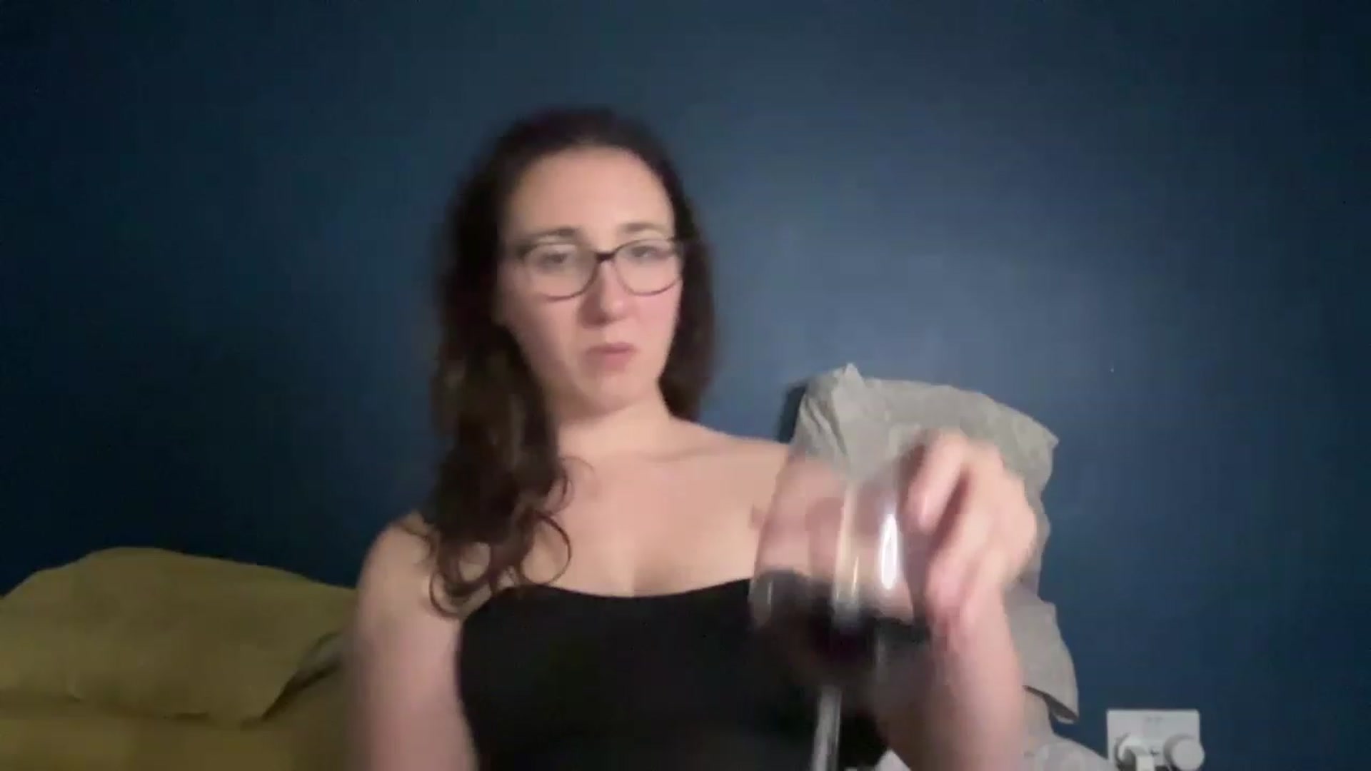 Gallery image thumbnail from MissChar95's myfreecams stream on, 11/22/2022, 21:57 image 6 of 20