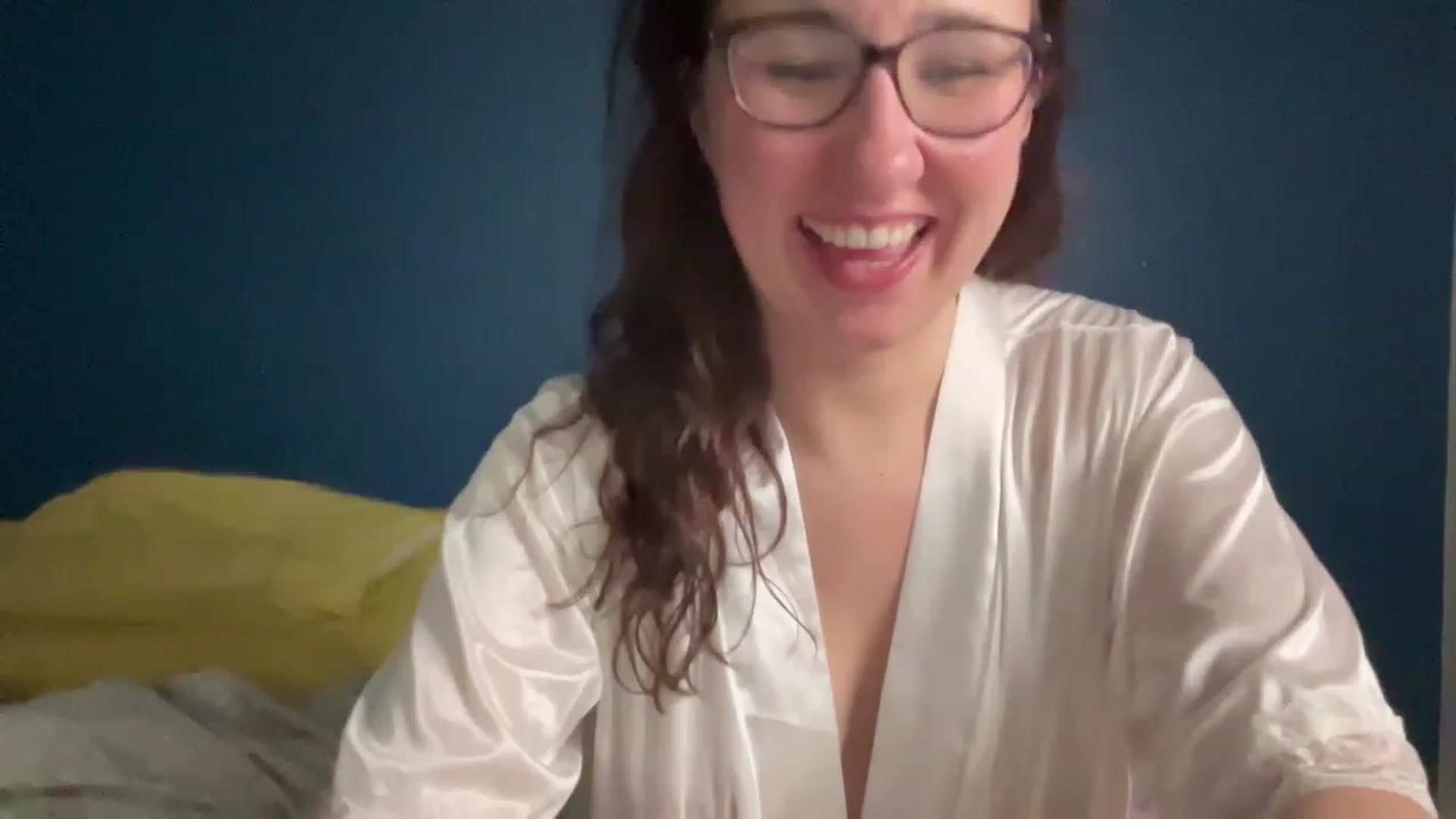 Gallery image thumbnail from MissChar95's myfreecams stream on, 11/22/2022, 23:31 image 1 of 20