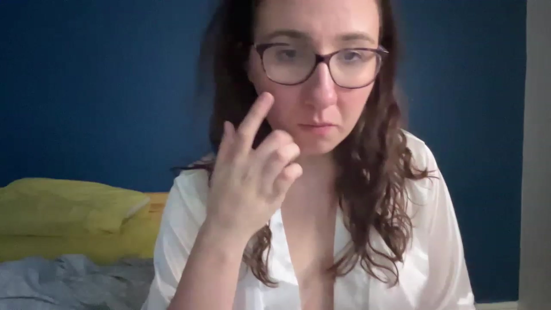 Gallery image thumbnail from MissChar95's myfreecams stream on, 11/22/2022, 23:31 image 13 of 20