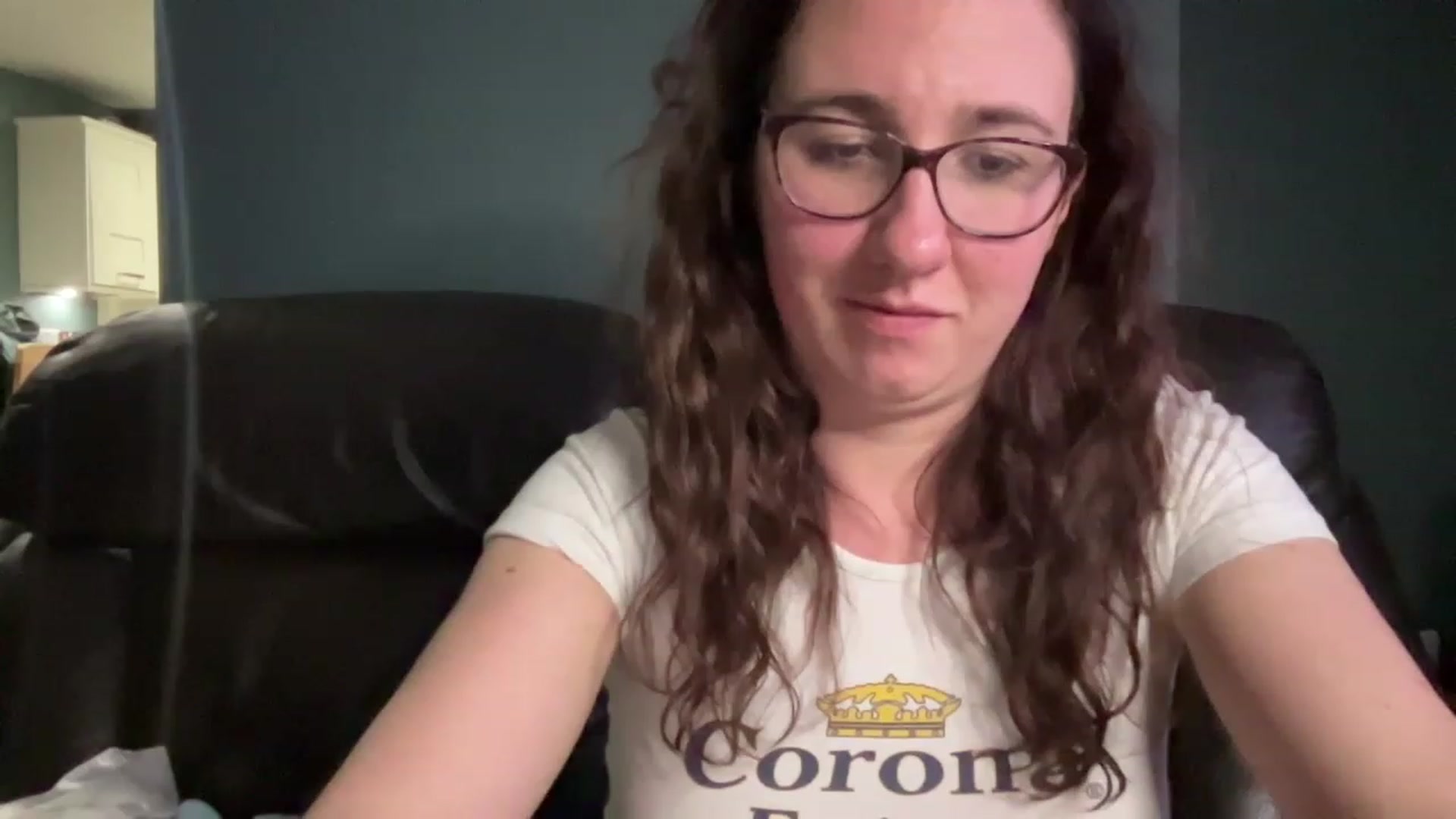 Gallery image thumbnail from MissChar95's myfreecams stream on, 11/24/2022, 24:41 image 4 of 20