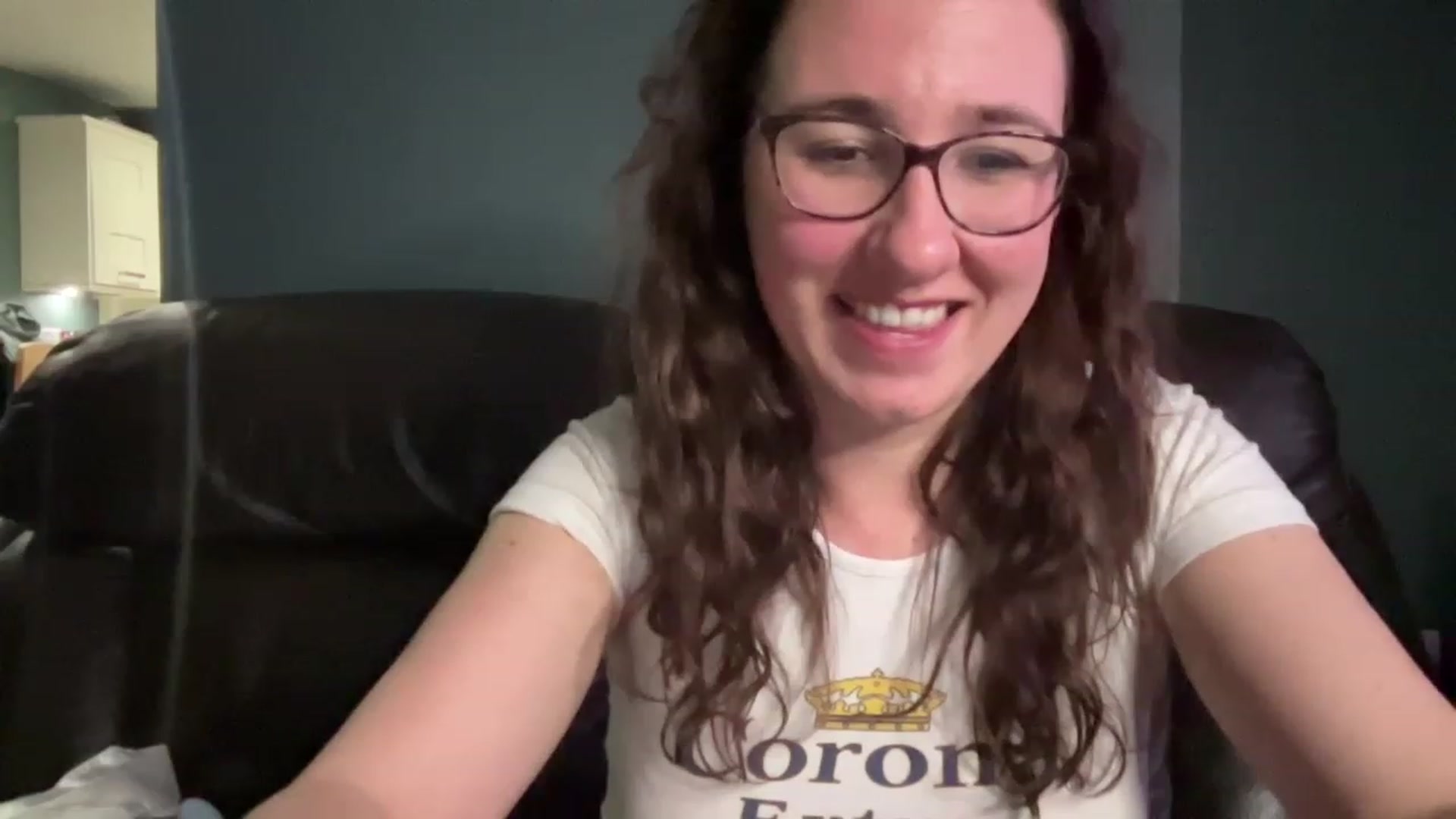 Gallery image thumbnail from MissChar95's myfreecams stream on, 11/24/2022, 24:41 image 11 of 20