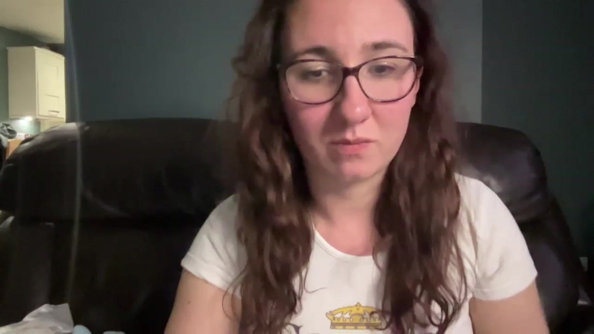 Gallery image thumbnail from MissChar95's myfreecams stream on, 11/24/2022, 24:43 image 18 of 20