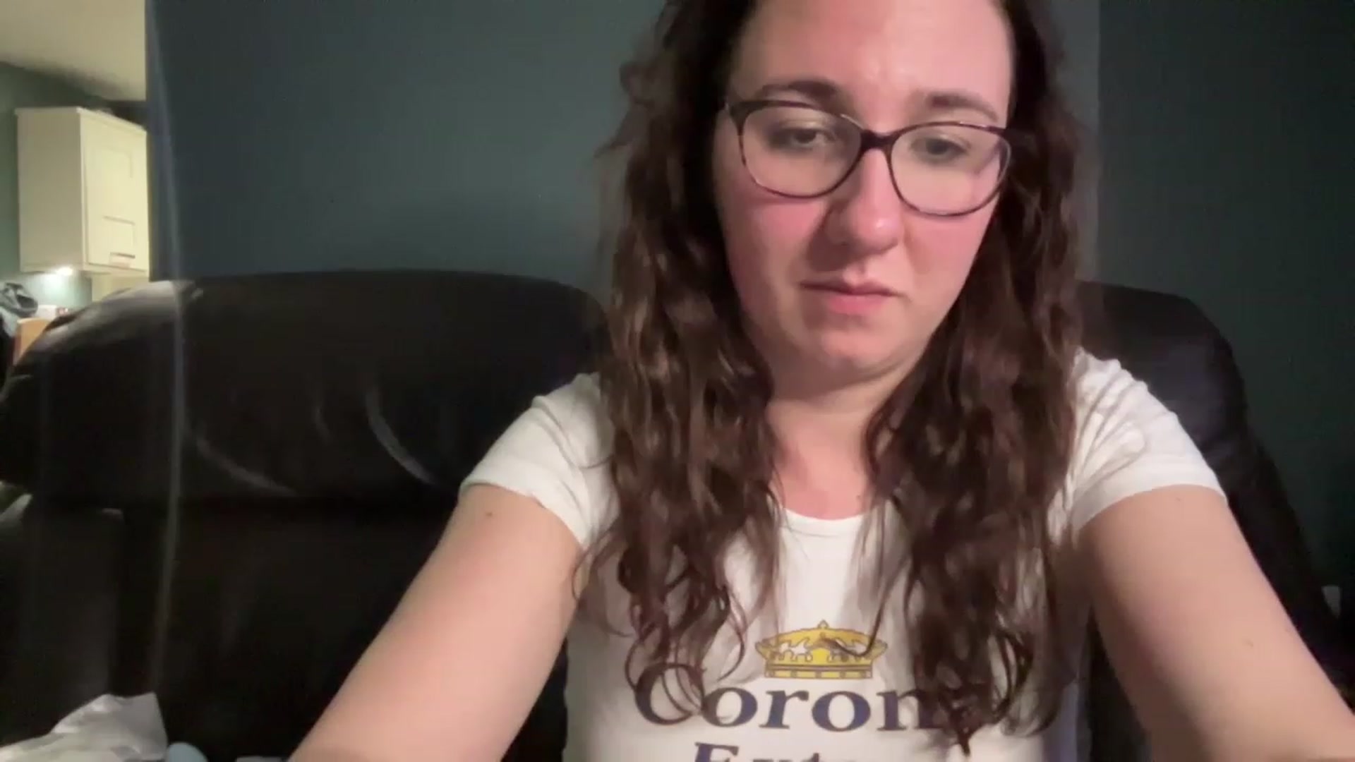 Gallery image thumbnail from MissChar95's myfreecams stream on, 11/24/2022, 24:43 image 16 of 20