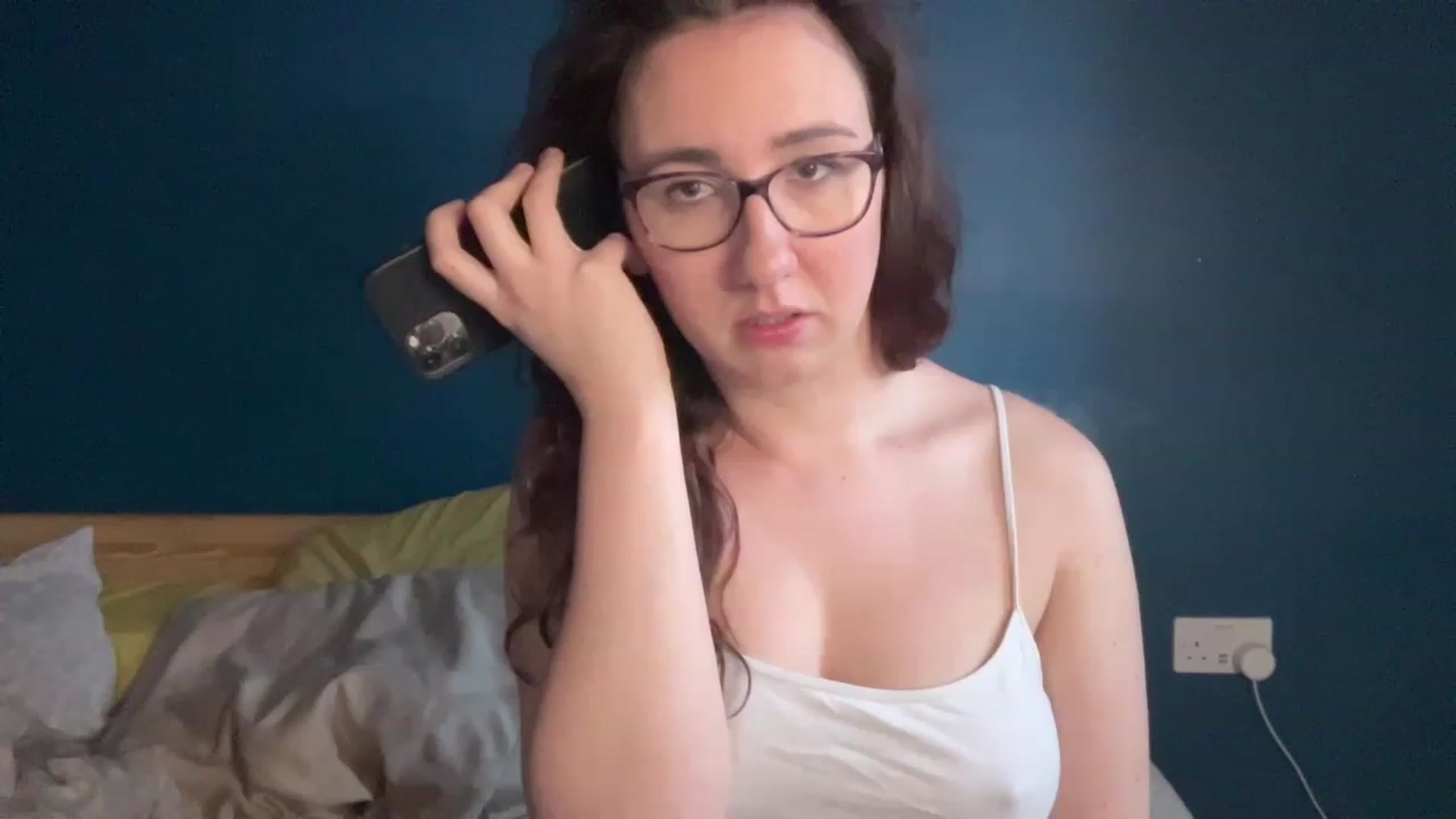 Gallery image thumbnail from MissChar95's myfreecams stream on, 12/05/2022, 15:25 image 13 of 20