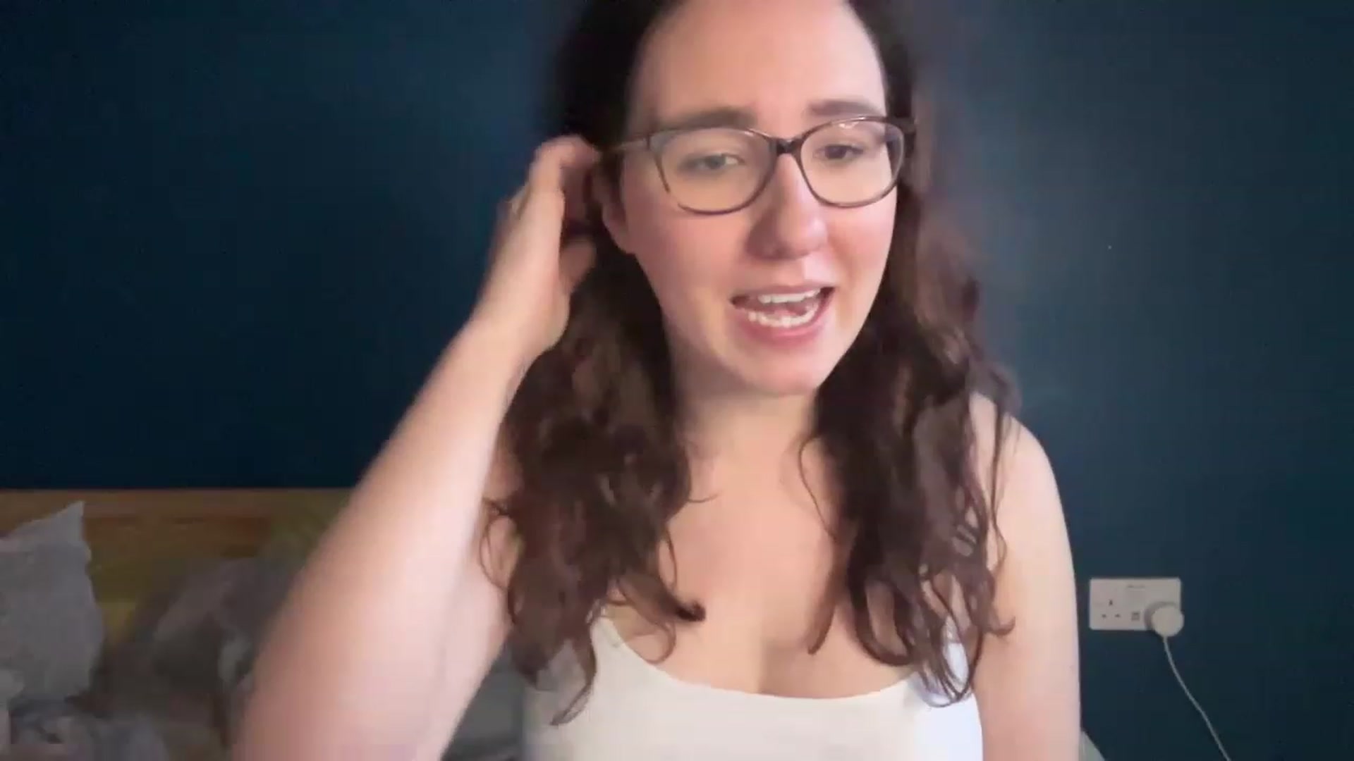 Gallery image thumbnail from MissChar95's myfreecams stream on, 12/05/2022, 15:25 image 17 of 20