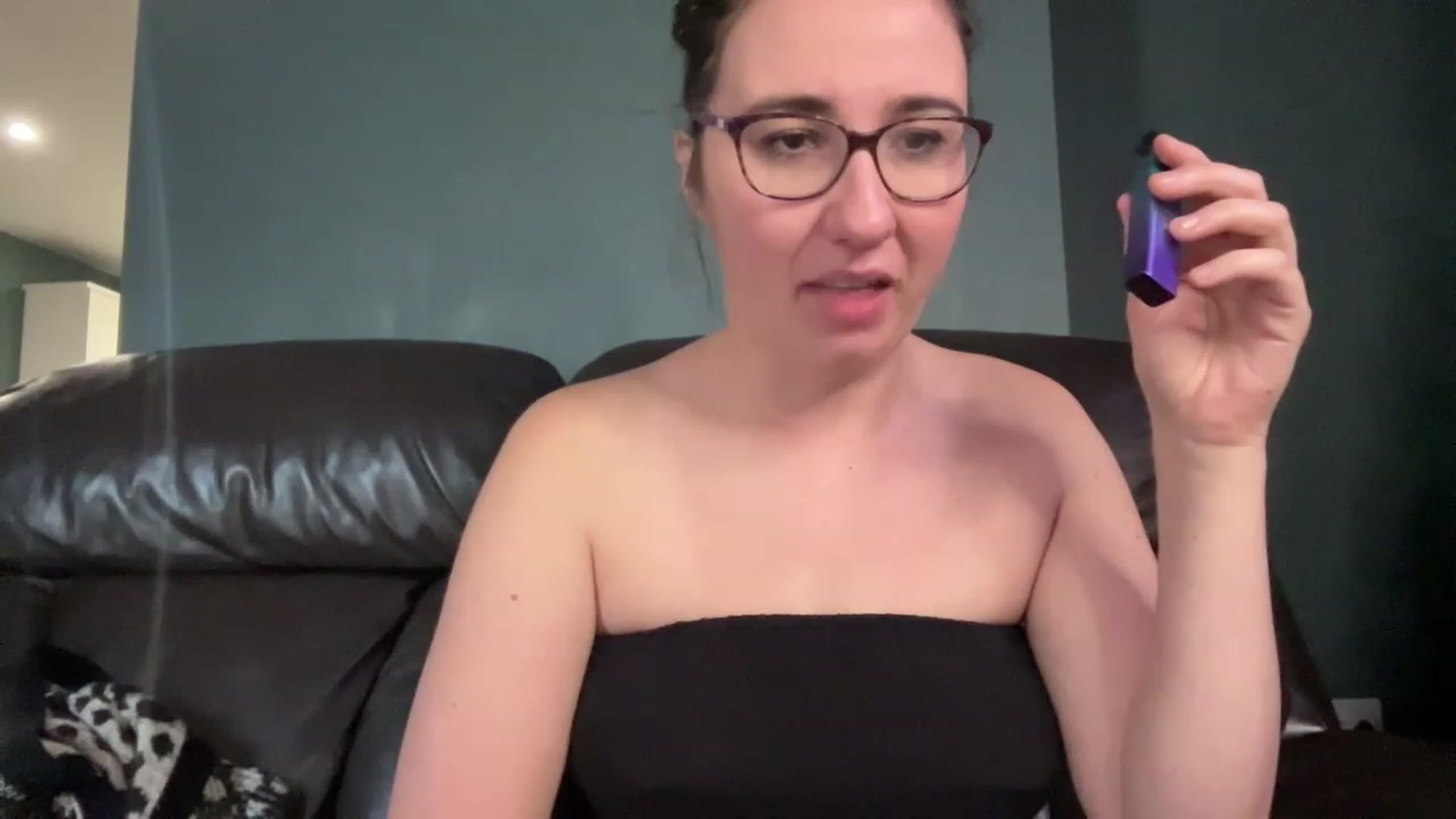 Gallery image thumbnail from MissChar95's myfreecams stream on, 12/06/2022, 13:43 image 7 of 20