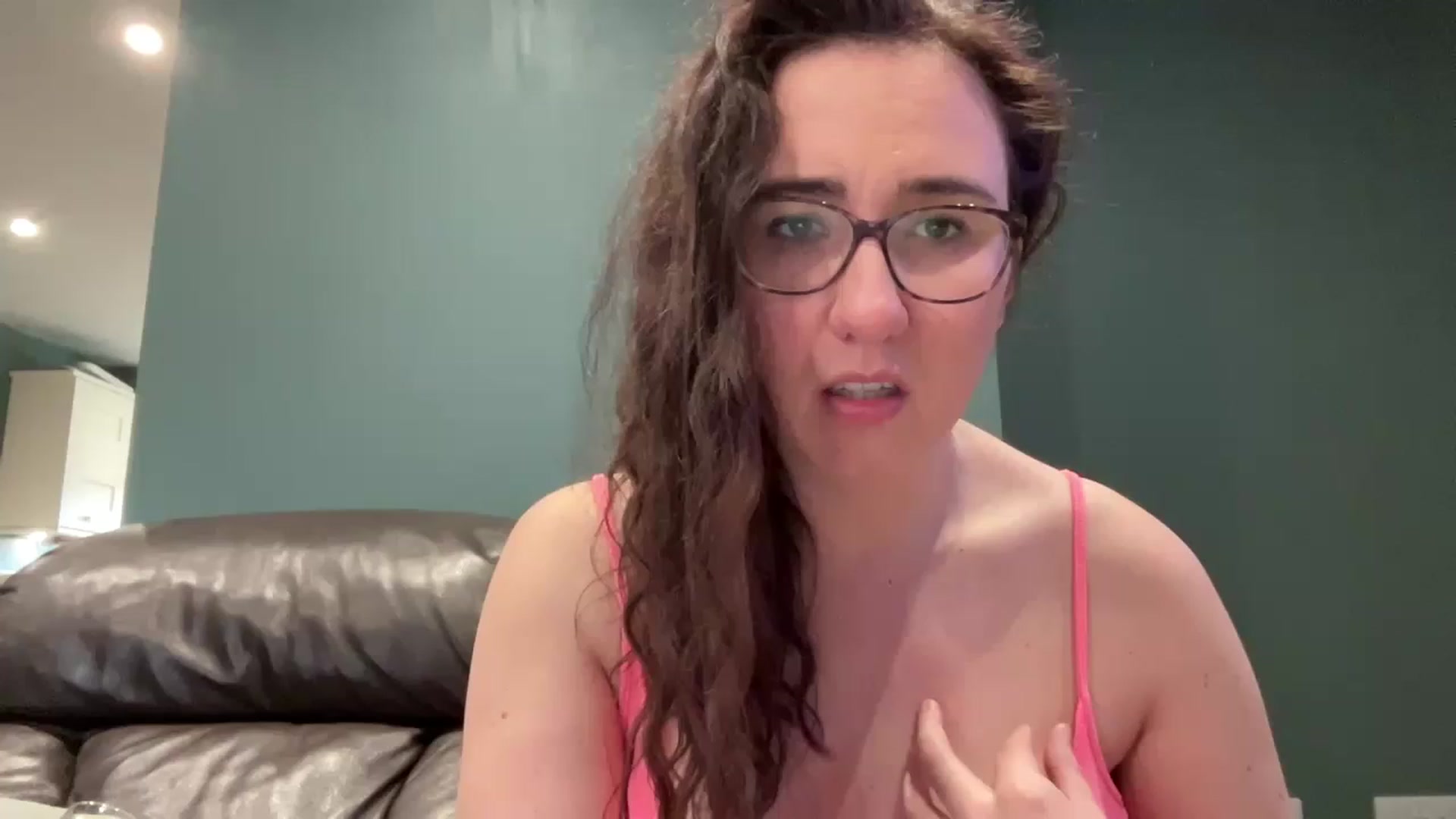 Gallery image thumbnail from MissChar95's myfreecams stream on, 01/31/2023, 13:35 image 17 of 20
