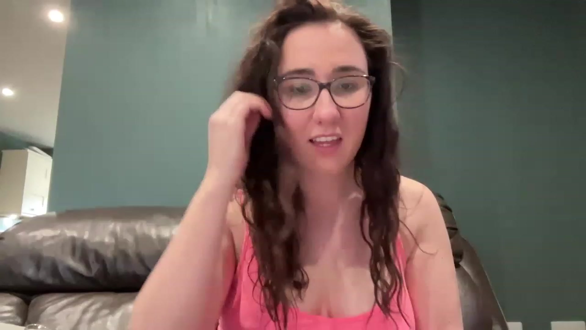 Gallery image thumbnail from MissChar95's myfreecams stream on, 01/31/2023, 13:35 image 13 of 20