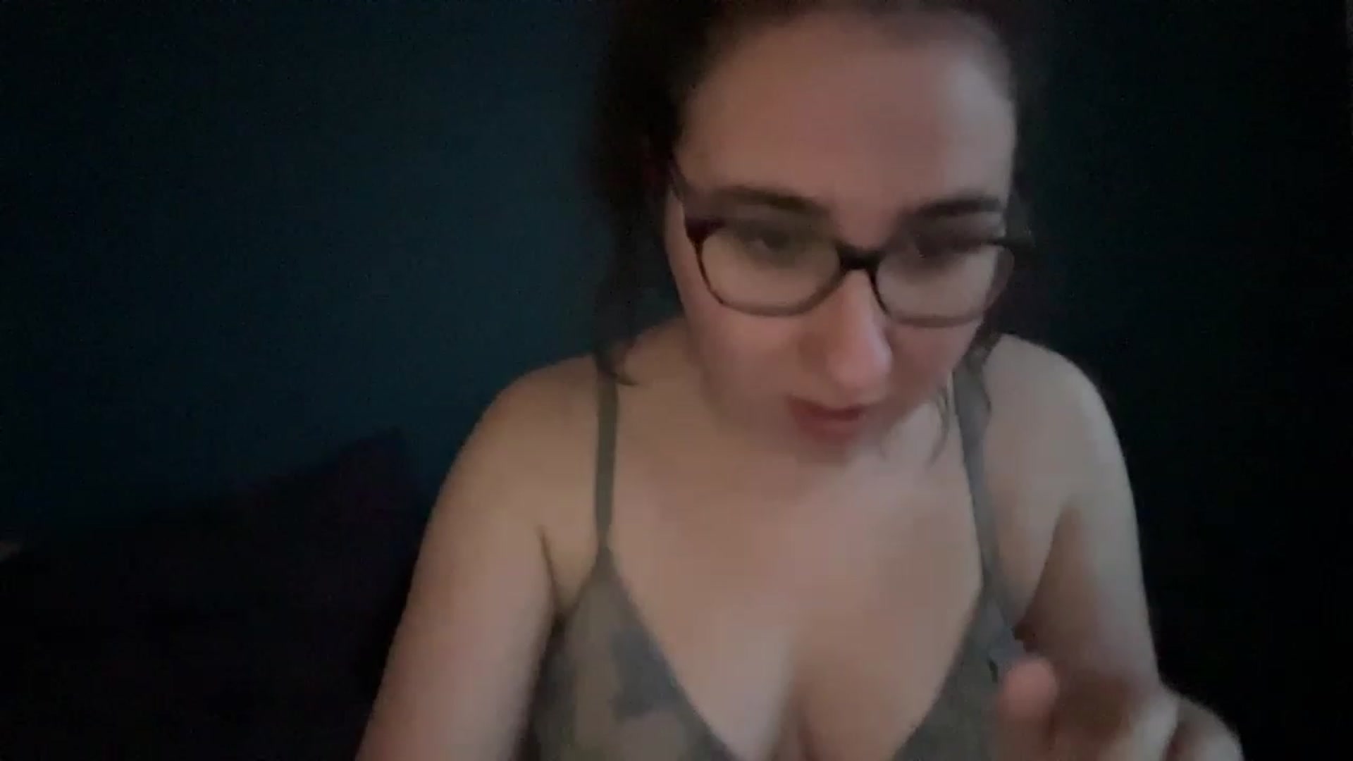 Gallery image thumbnail from MissChar95's myfreecams stream on, 02/09/2023, 17:35 image 11 of 20