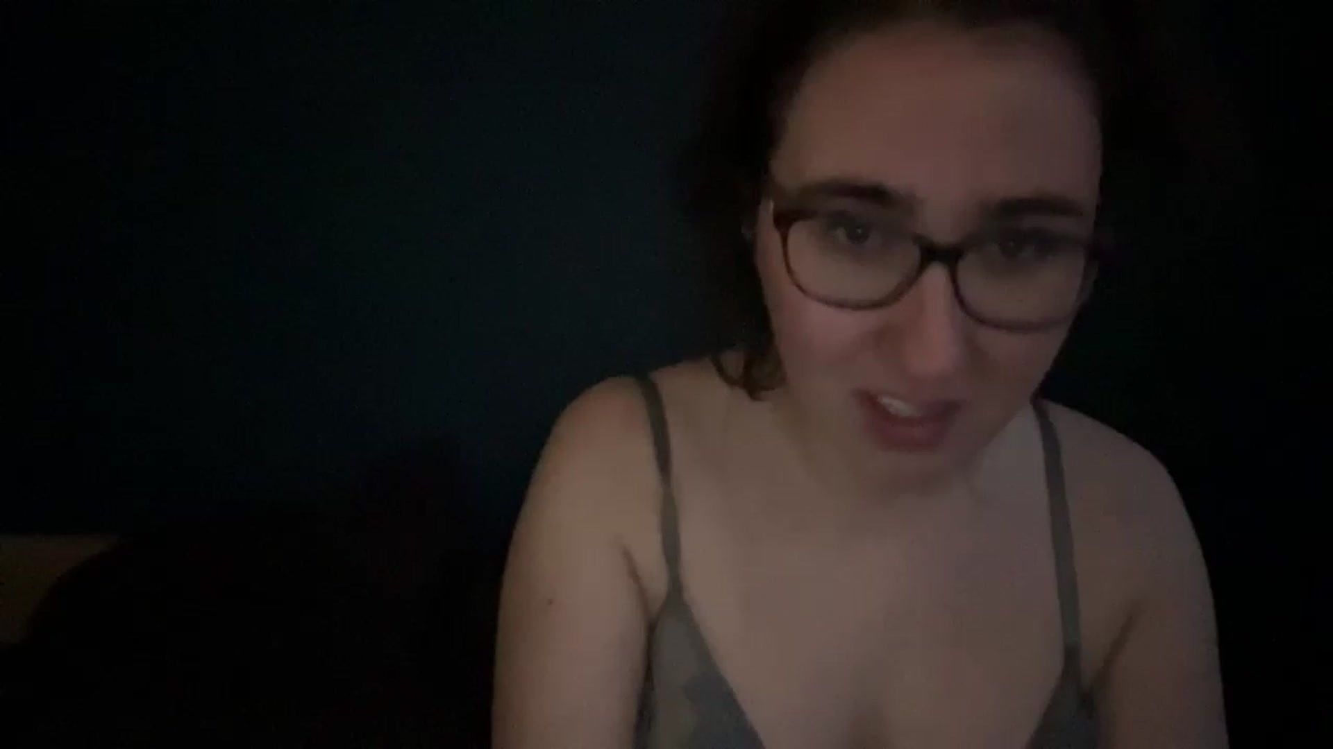 Gallery image thumbnail from MissChar95's myfreecams stream on, 02/09/2023, 17:35 image 15 of 20