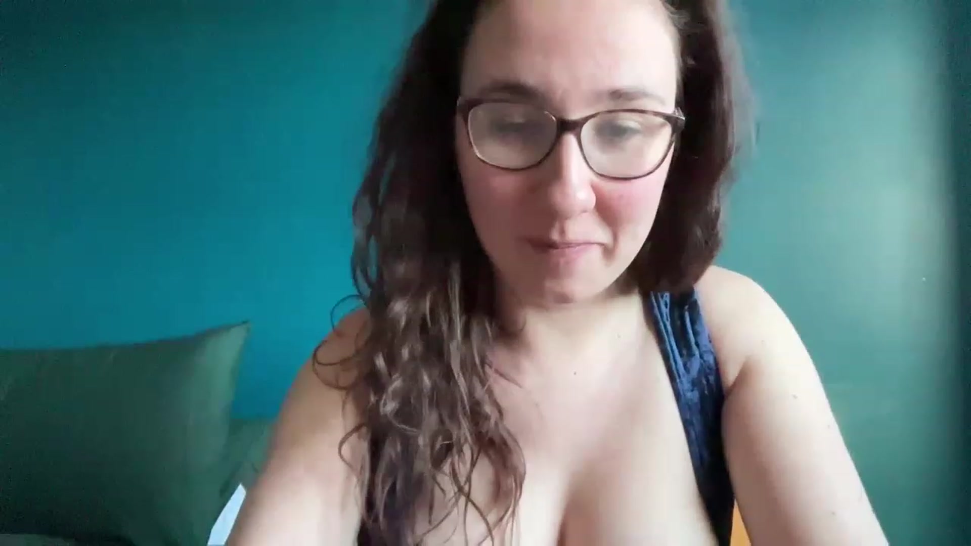 Gallery image thumbnail from MissChar95's myfreecams stream on, 02/26/2023, 15:56 image 8 of 20