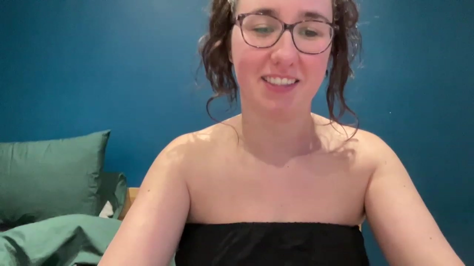 Gallery image thumbnail from MissChar95's myfreecams stream on, 02/26/2023, 17:56 image 5 of 20