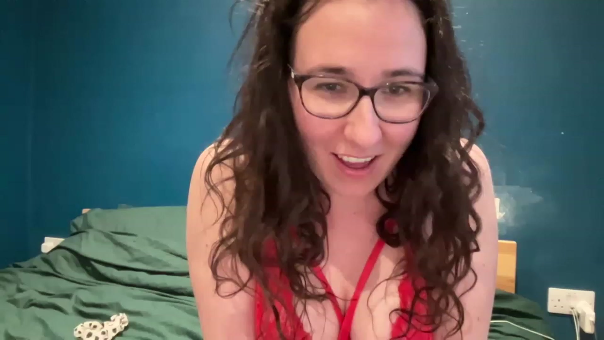 Gallery image thumbnail from MissChar95's myfreecams stream on, 03/12/2023, 18:03 image 9 of 20