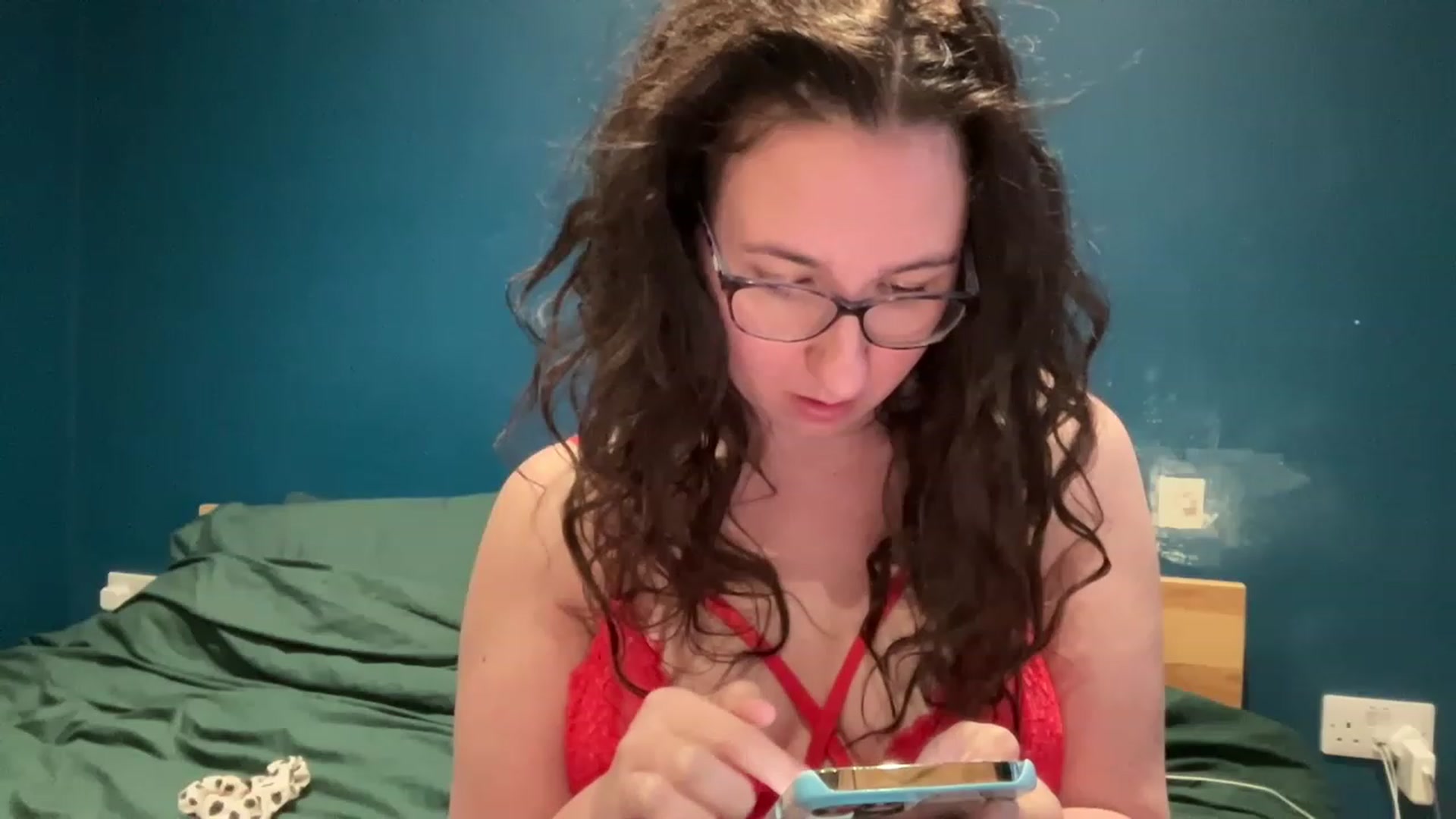 Gallery image thumbnail from MissChar95's myfreecams stream on, 03/12/2023, 18:03 image 11 of 20