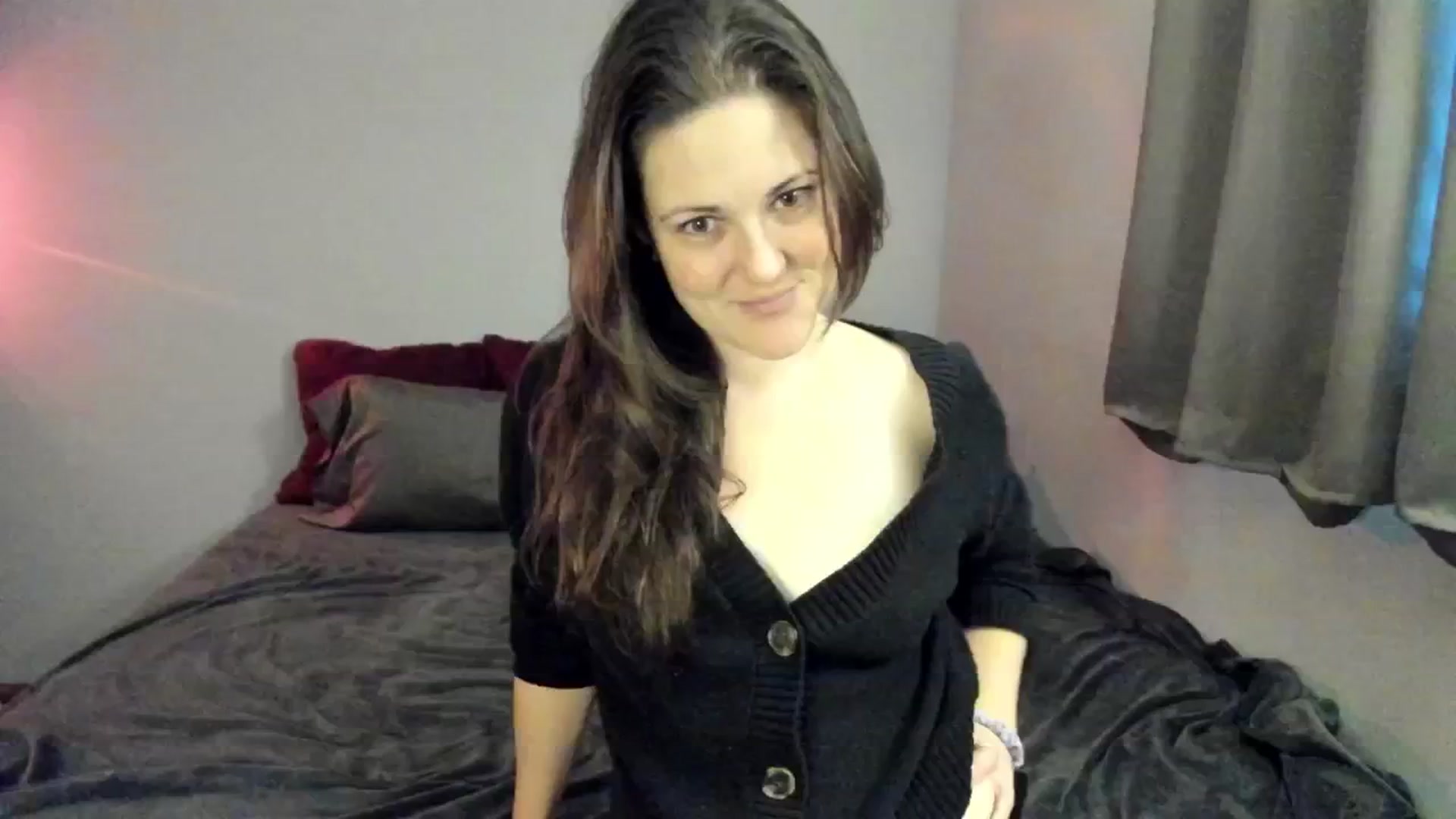 Gallery image thumbnail from MissCherryM's myfreecams stream on, 10/10/2024, 15:36 image 2 of 20