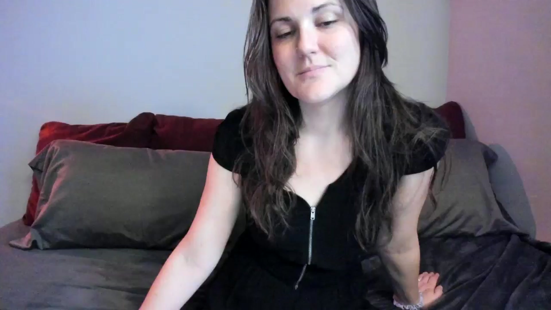 Gallery image thumbnail from MissCherryM's myfreecams stream on, 10/29/2024, 16:19 image 1 of 20