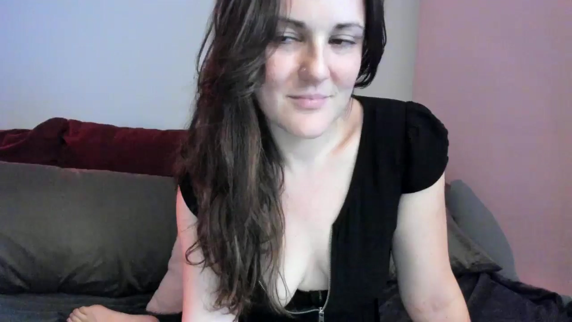 Gallery image thumbnail from MissCherryM's myfreecams stream on, 10/29/2024, 16:19 image 17 of 20