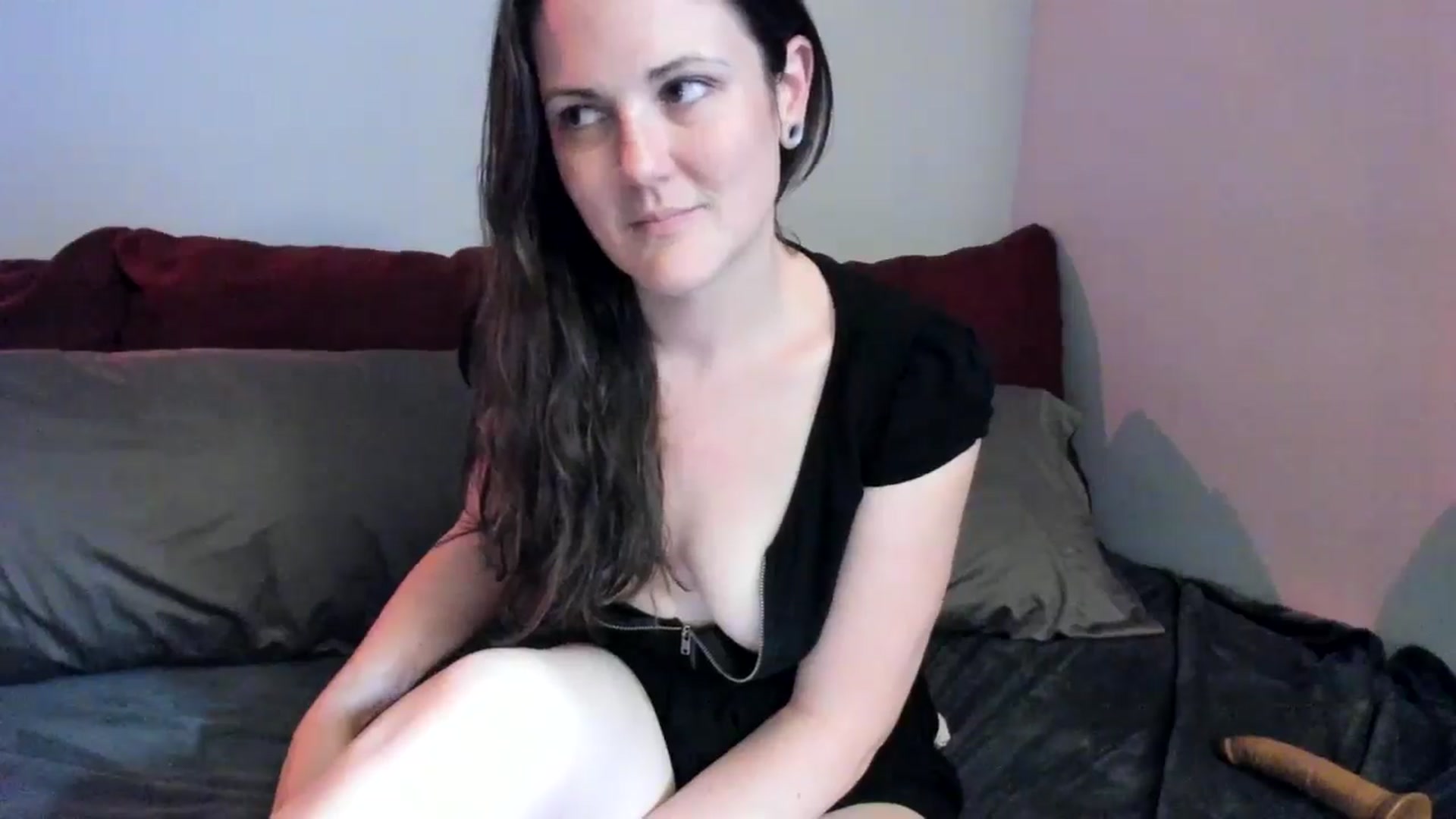 Gallery image thumbnail from MissCherryM's myfreecams stream on, 10/29/2024, 18:56 image 5 of 20