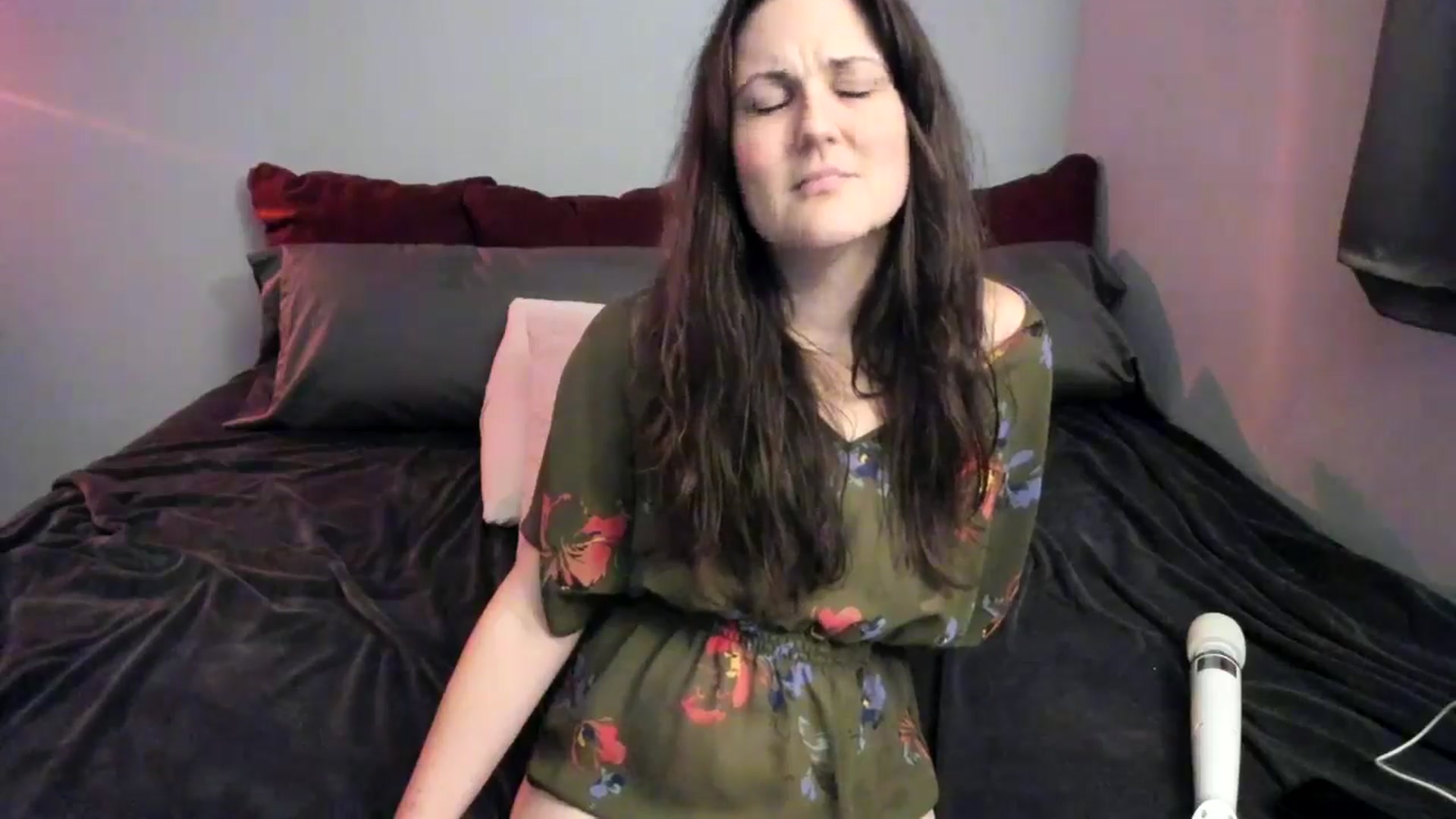 Gallery image thumbnail from MissCherryM's myfreecams stream on, 10/30/2024, 17:38 image 7 of 20